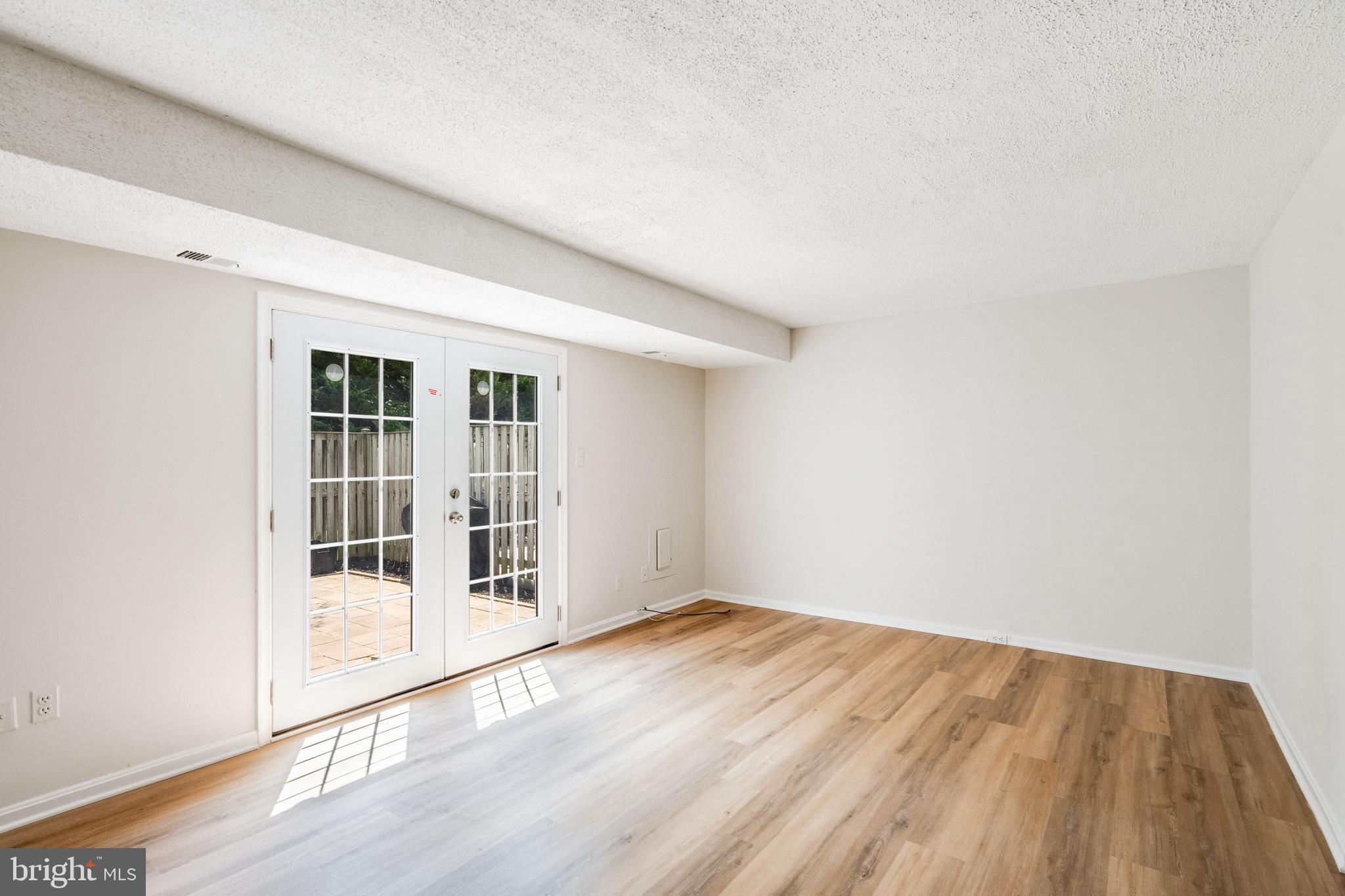 JEFFERSON GREEN - Residential Lease