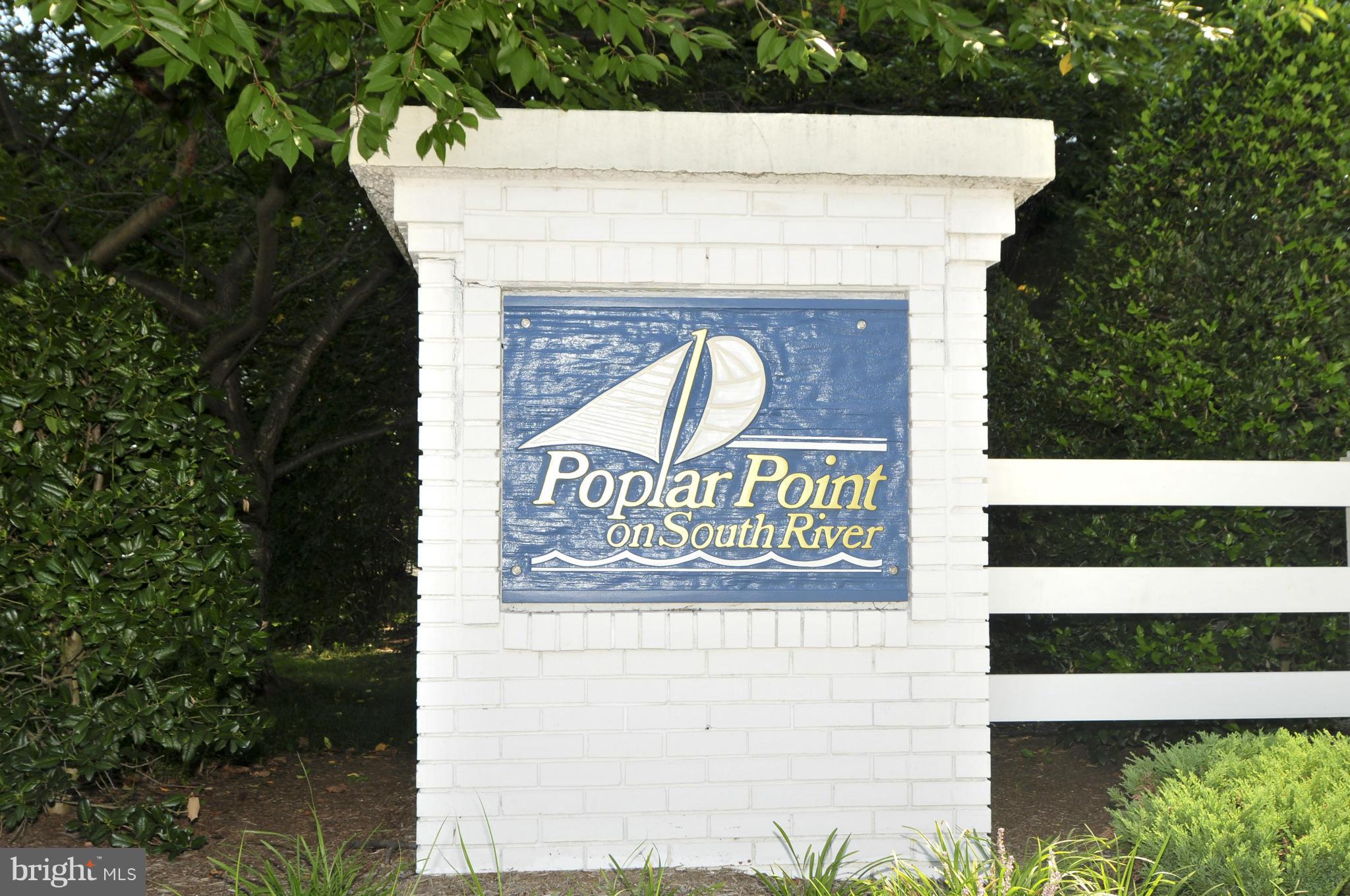 POPLAR POINT - Residential