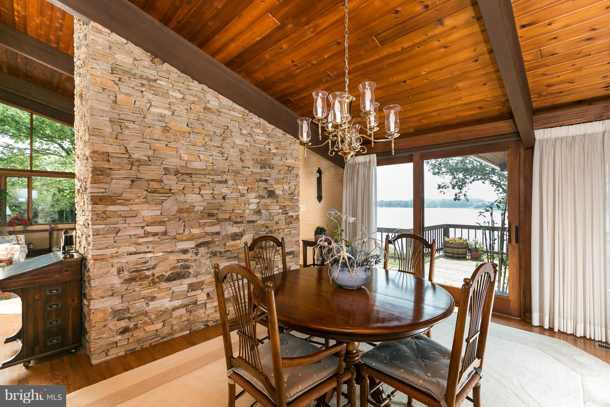 POPLAR POINT - Residential