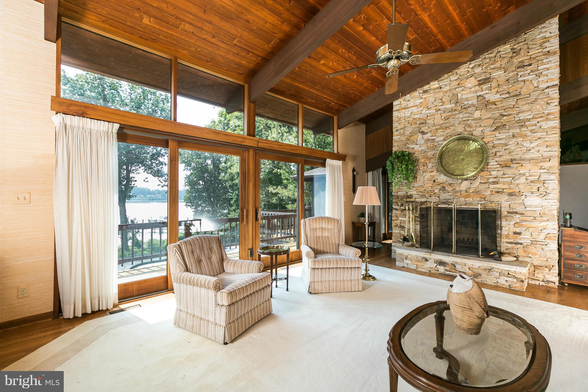 POPLAR POINT - Residential