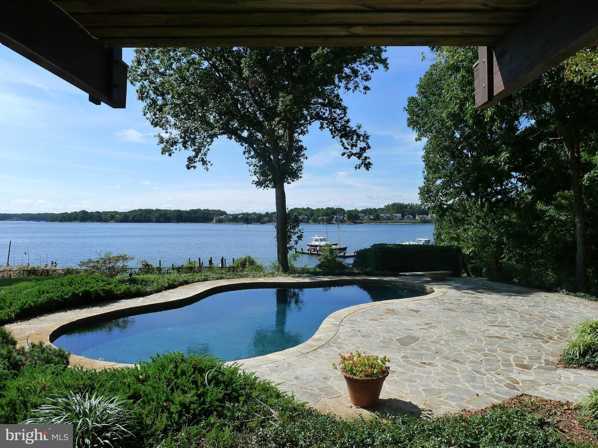 POPLAR POINT - Residential