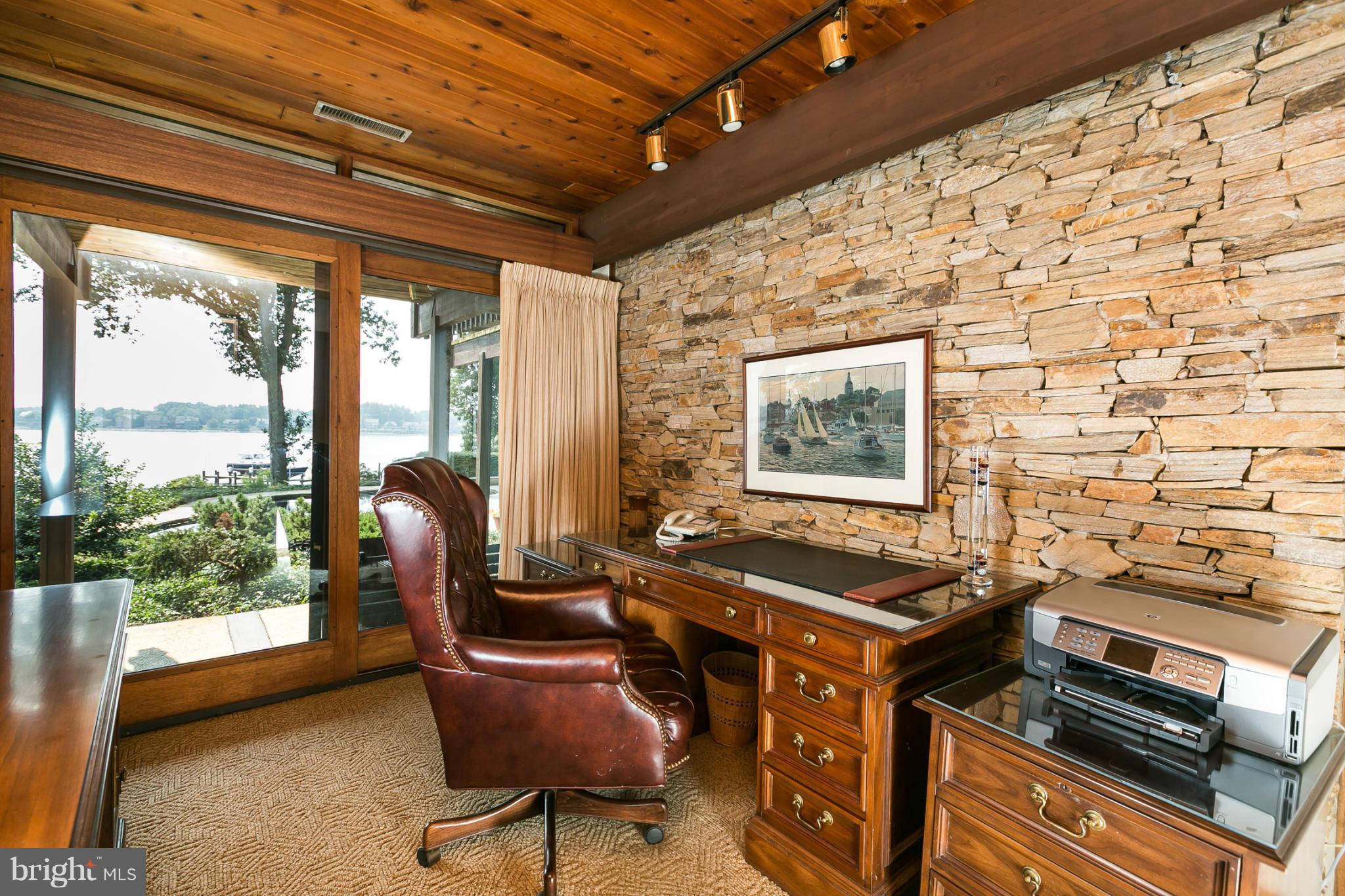 POPLAR POINT - Residential