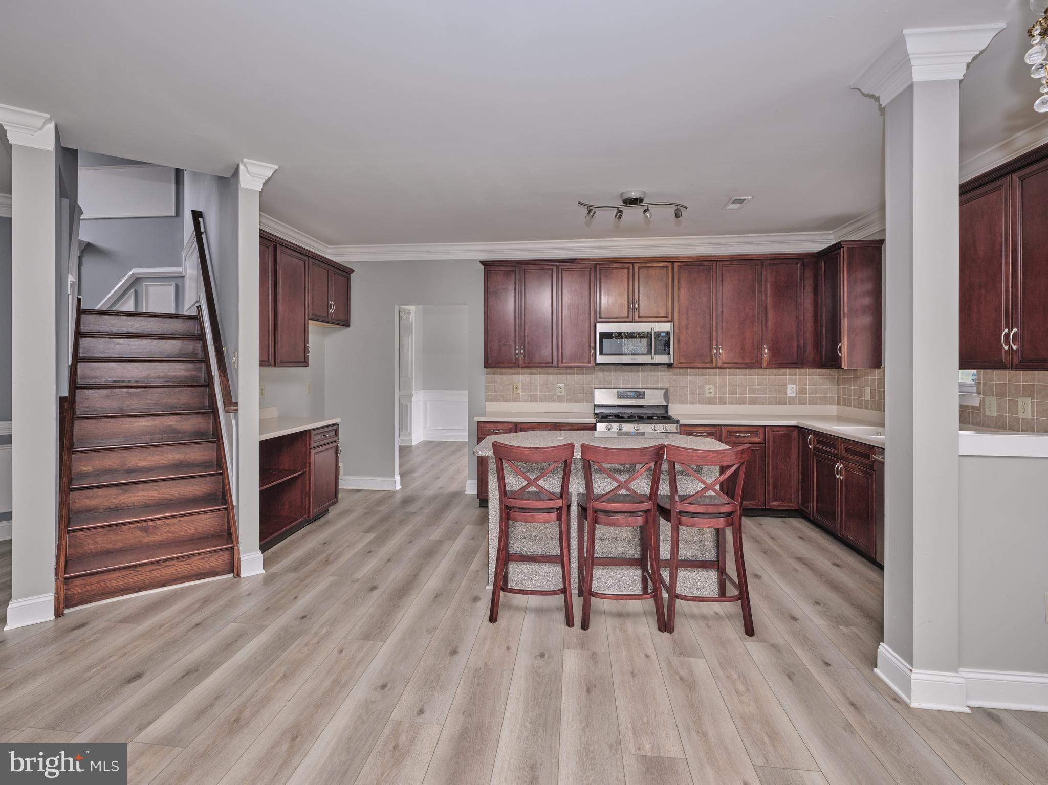 NORTH POINTE - Residential