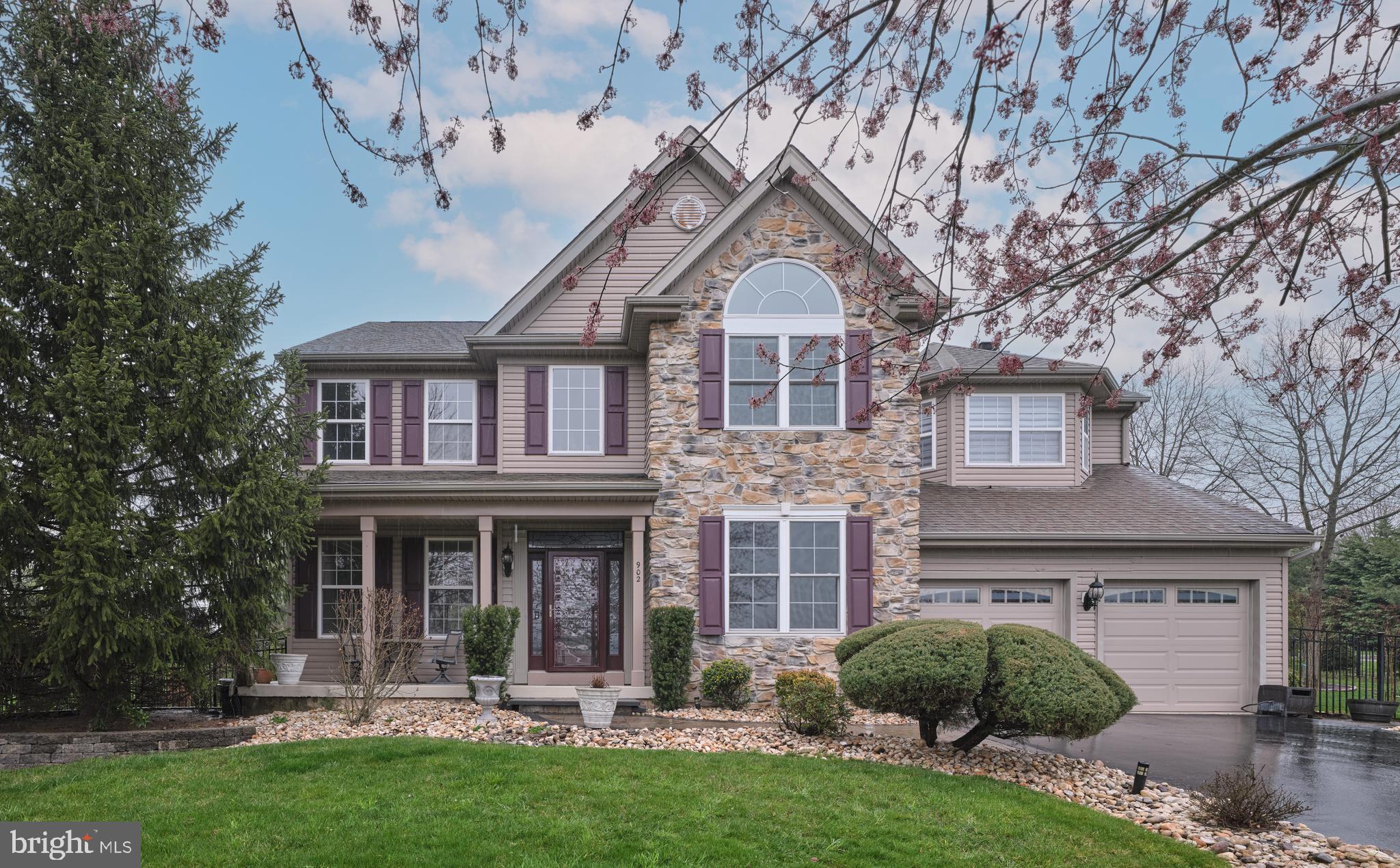 NORTH POINTE - Residential