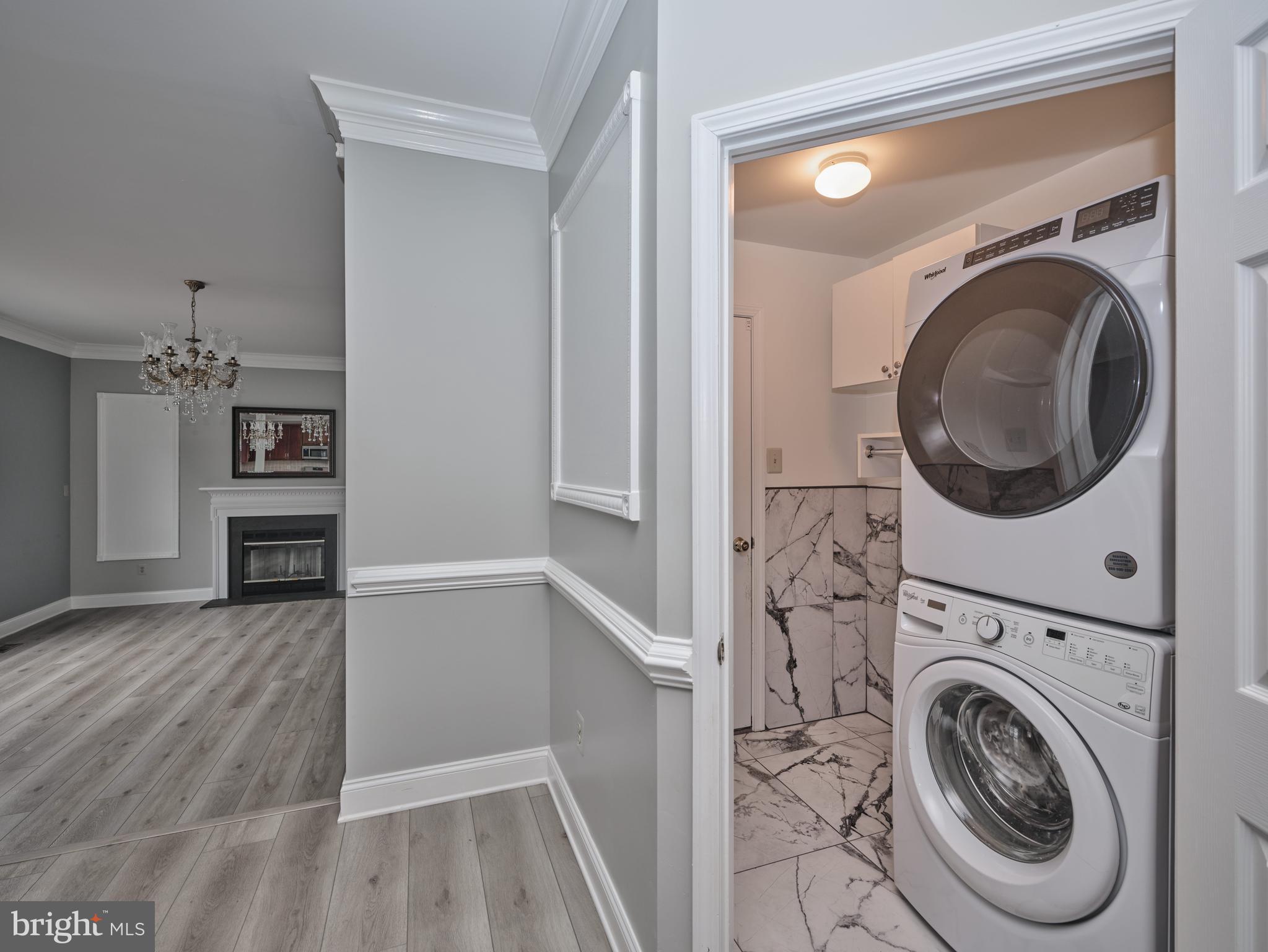 NORTH POINTE - Residential