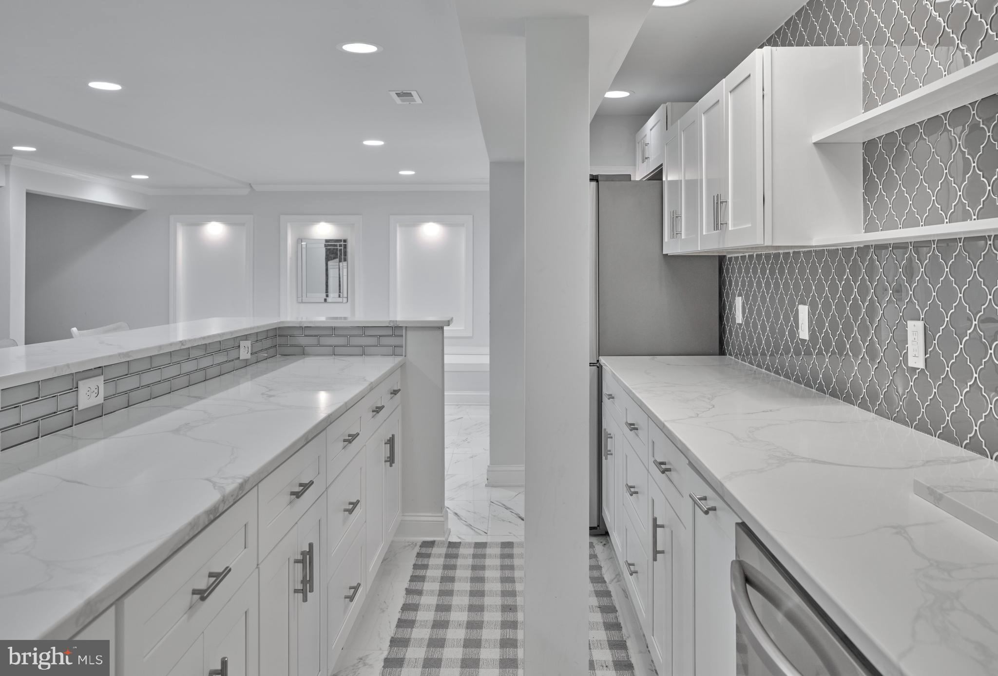 NORTH POINTE - Residential