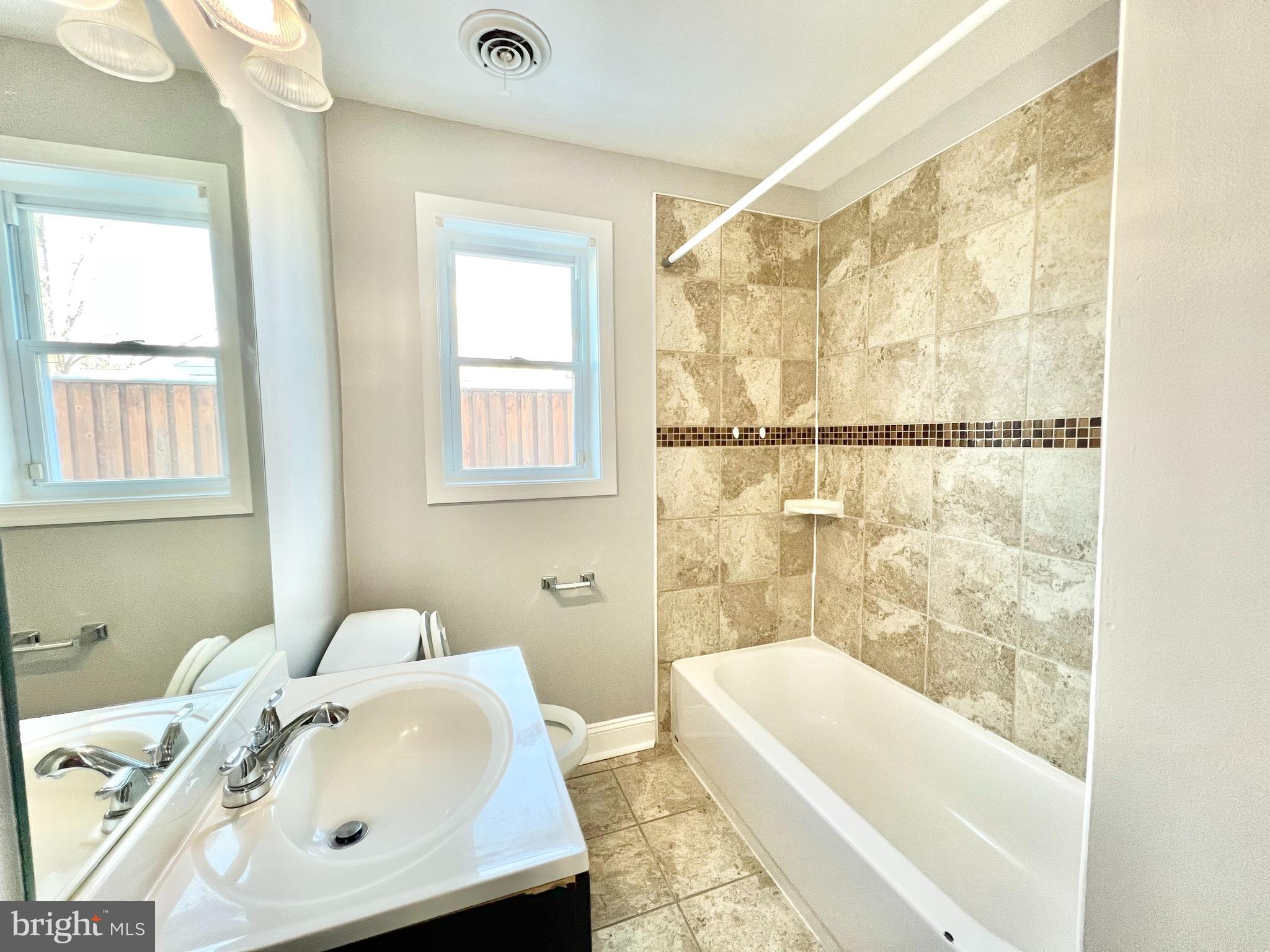 RADIANT VALLEY - Residential Lease