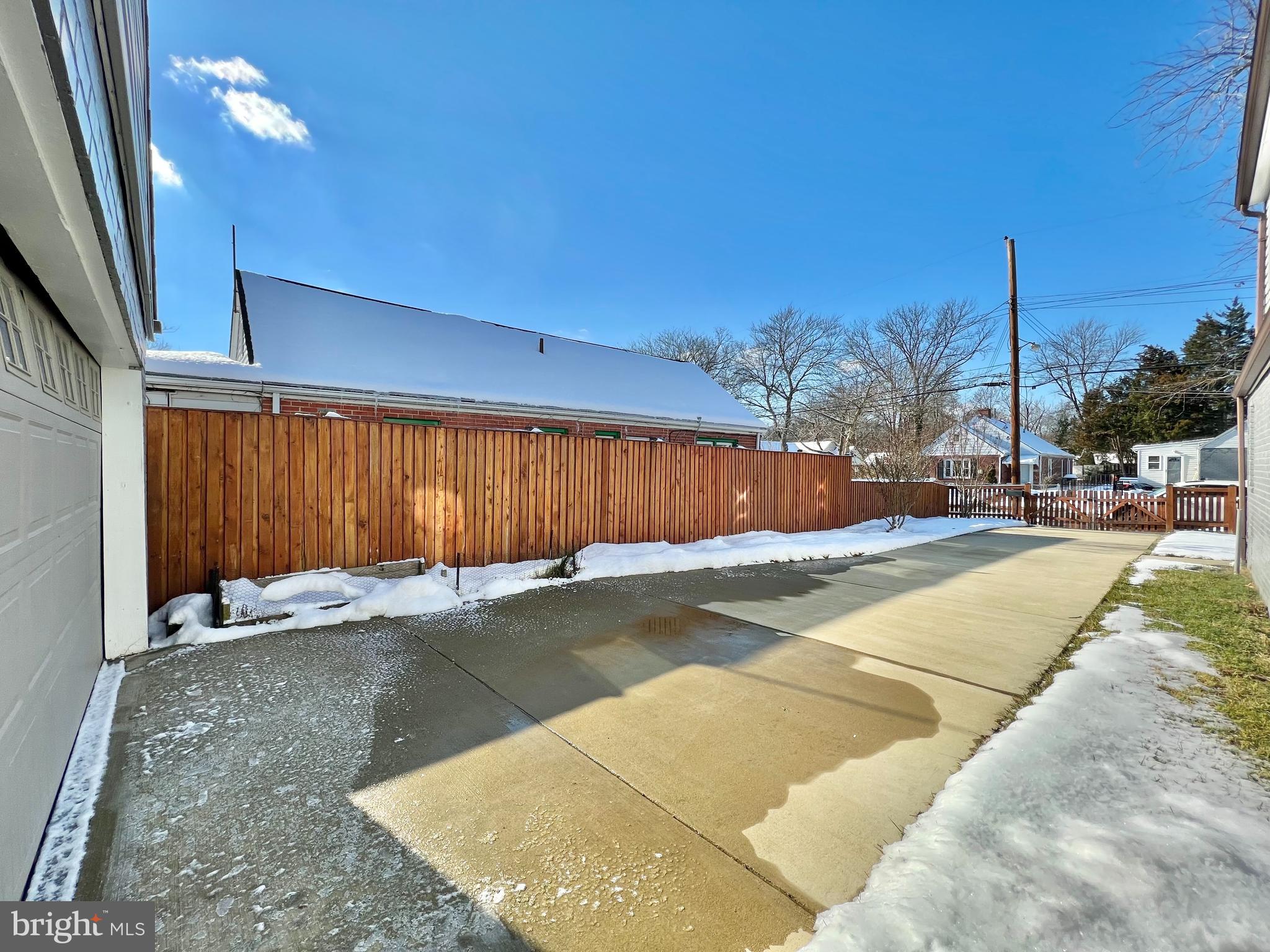 RADIANT VALLEY - Residential Lease