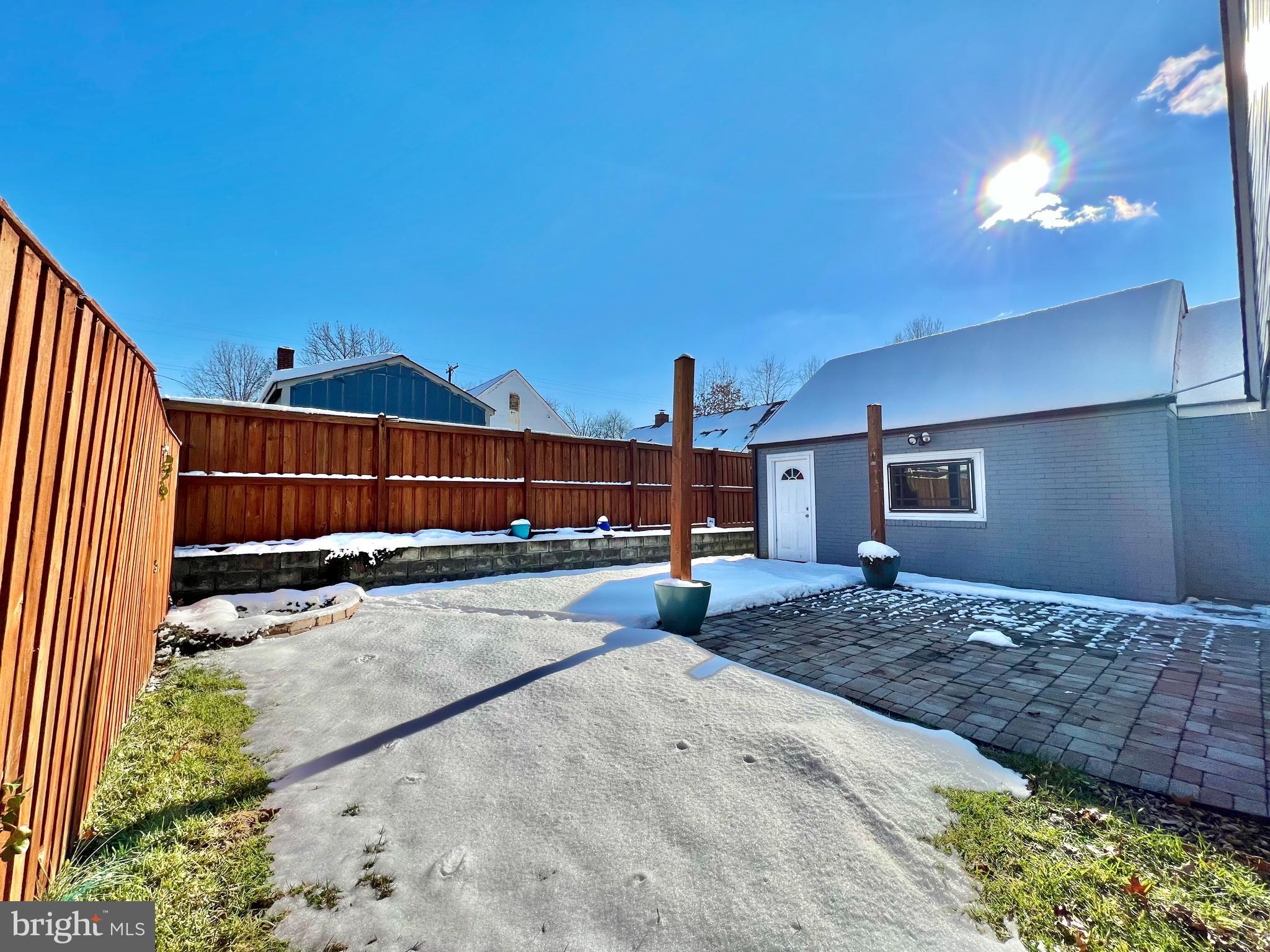 RADIANT VALLEY - Residential Lease