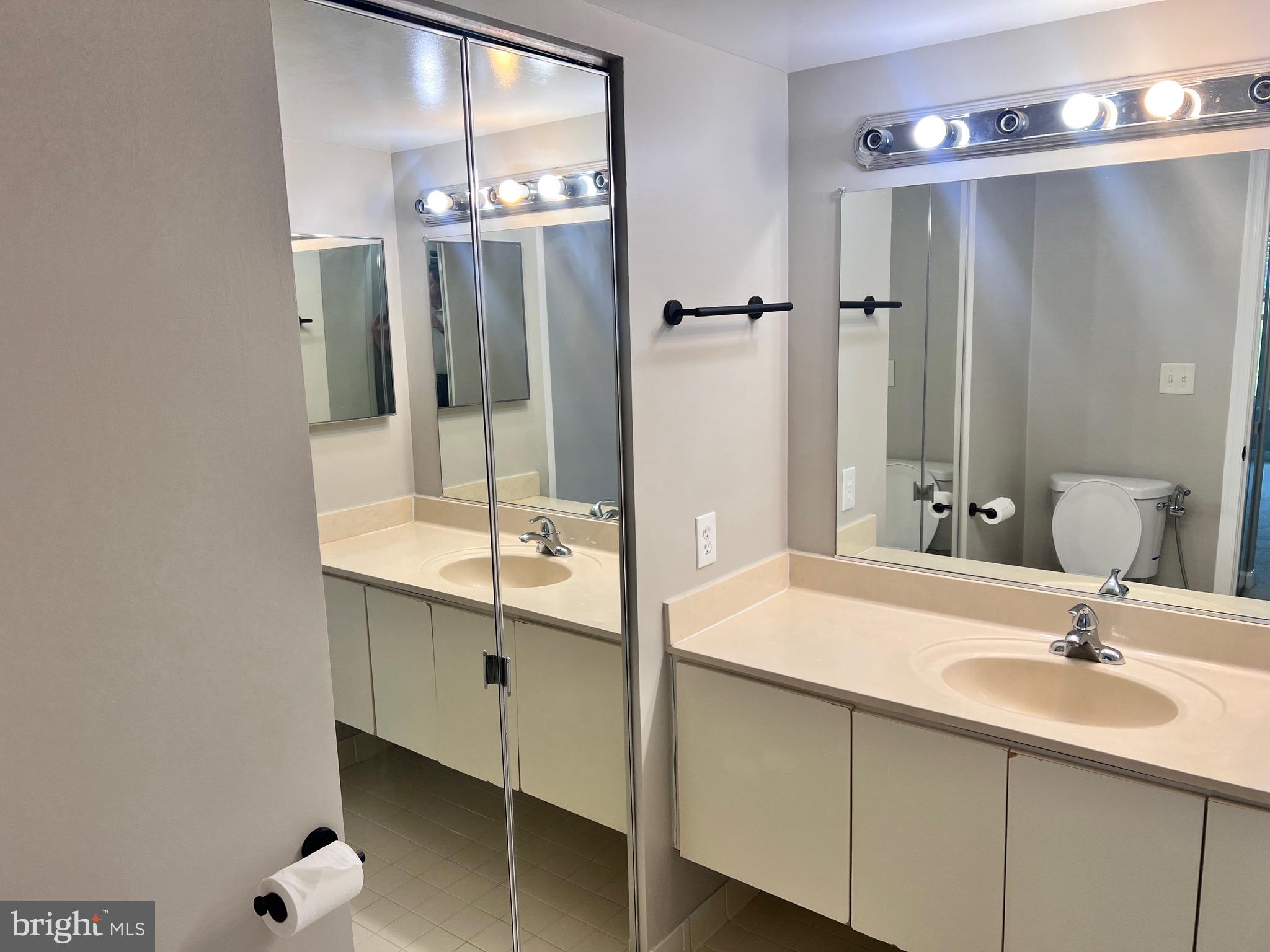 ASTORIA CONDOMINIUM - Residential