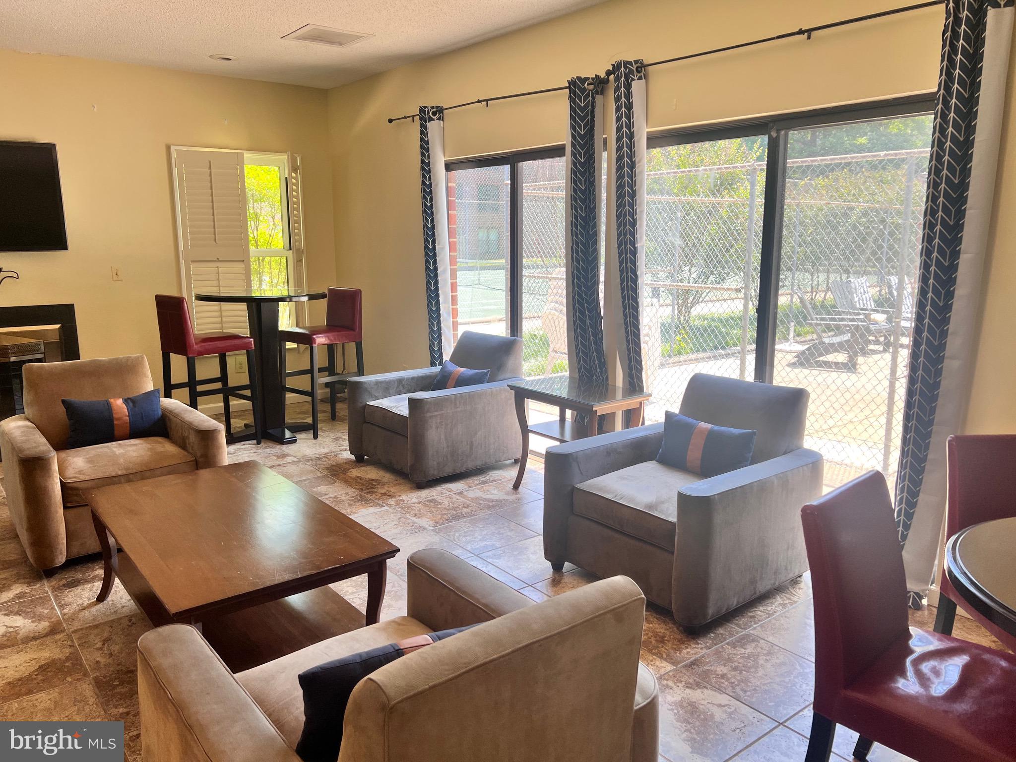 ASTORIA CONDOMINIUM - Residential