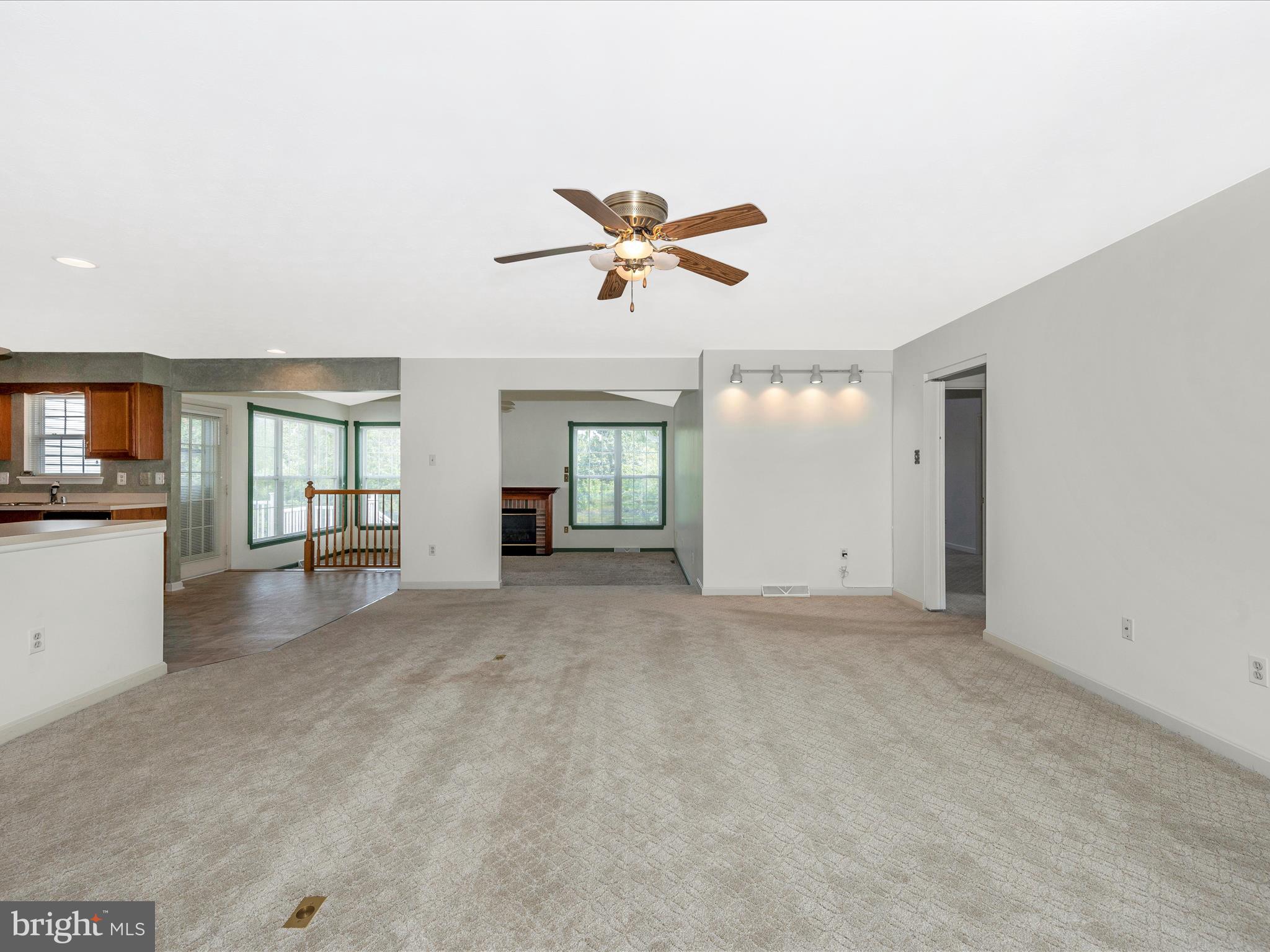 FAIRWINDS - Residential