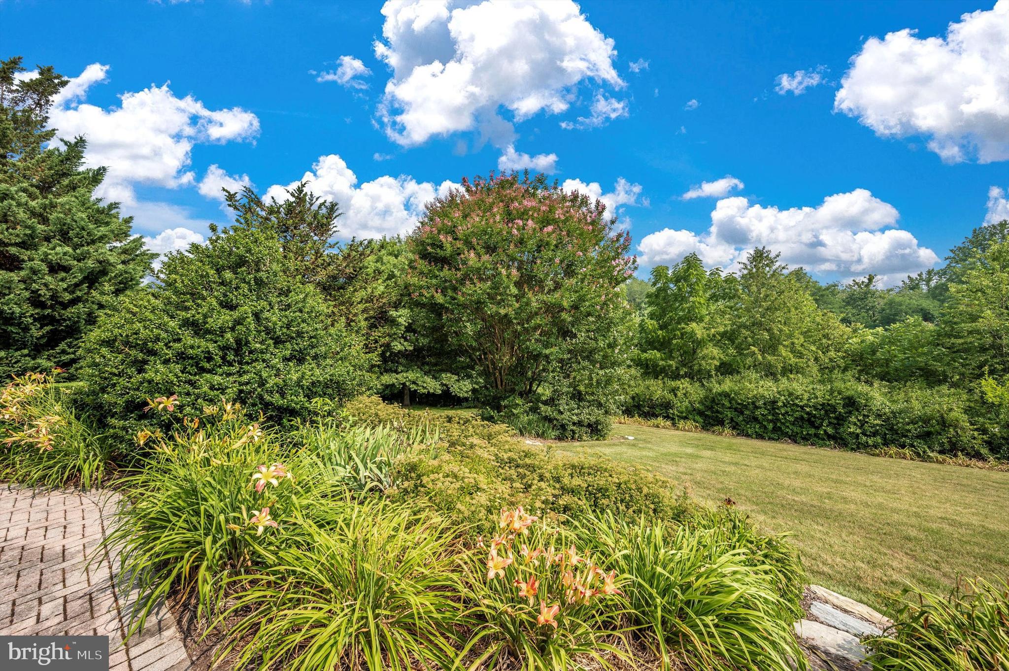 FAIRWINDS - Residential