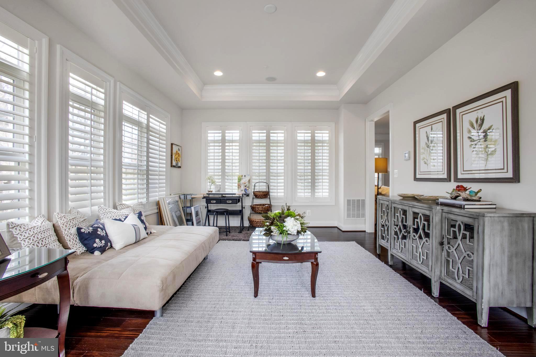 RIVERWOOD - Residential