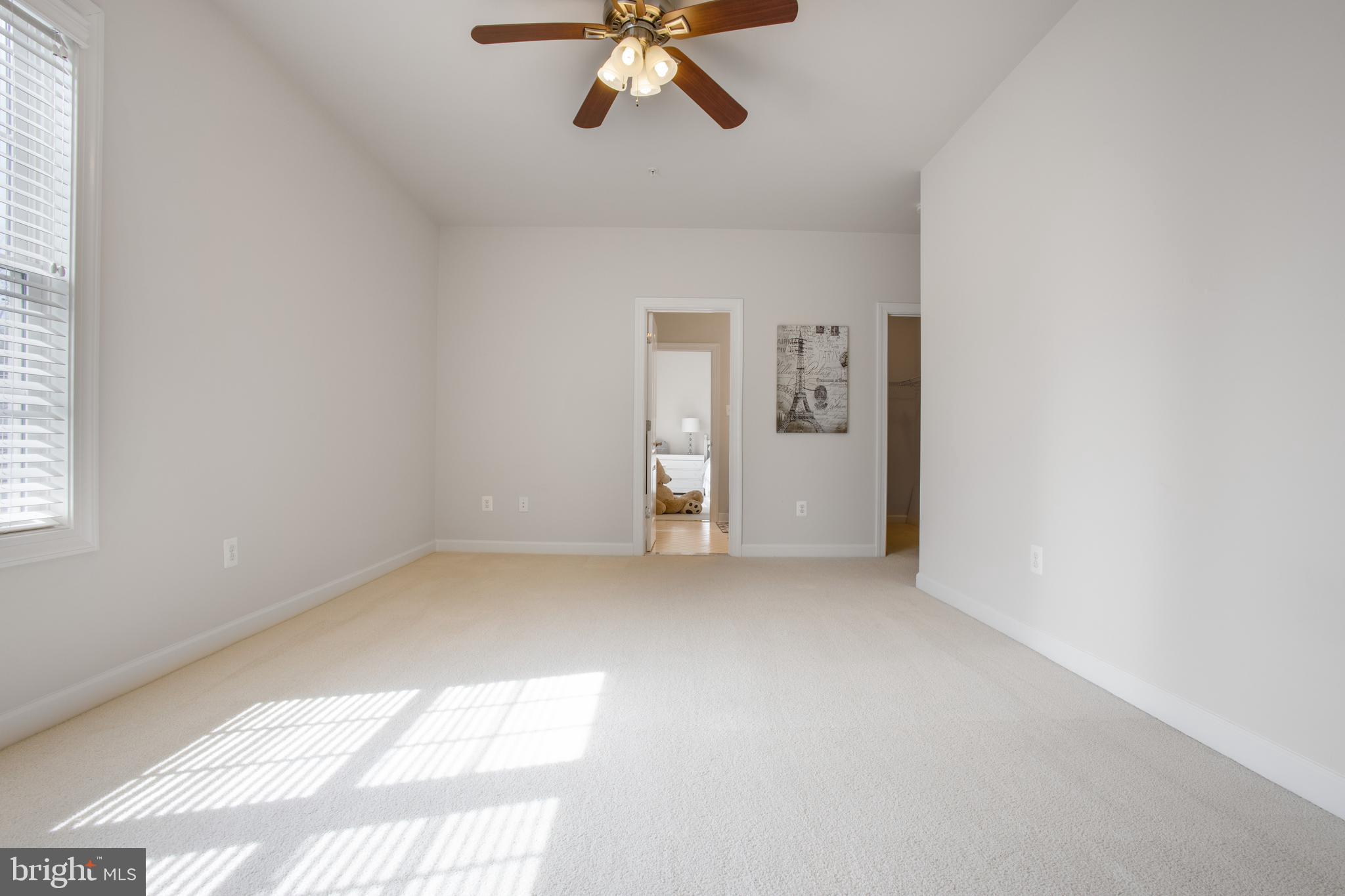 RIVERWOOD - Residential