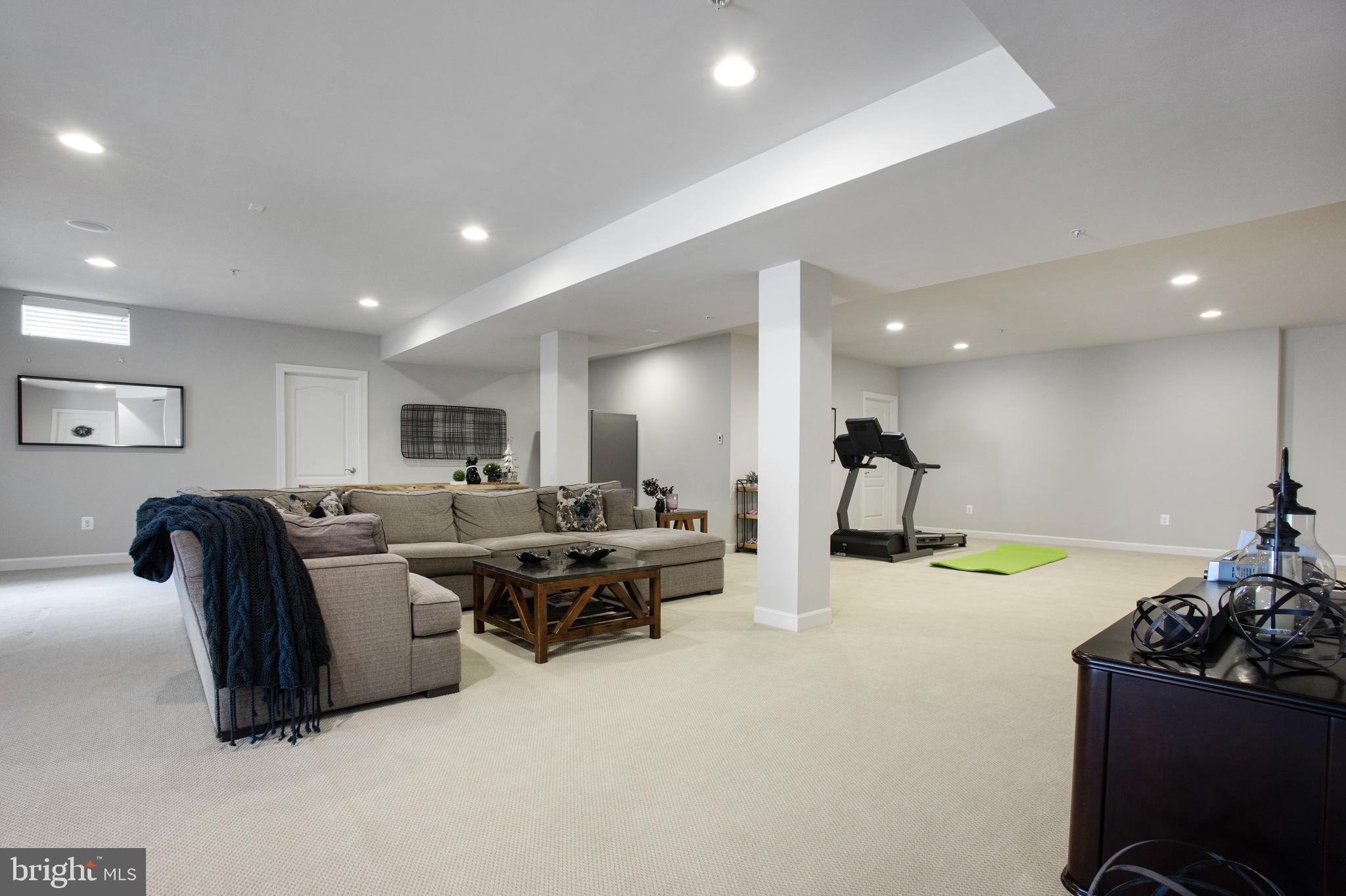 RIVERWOOD - Residential