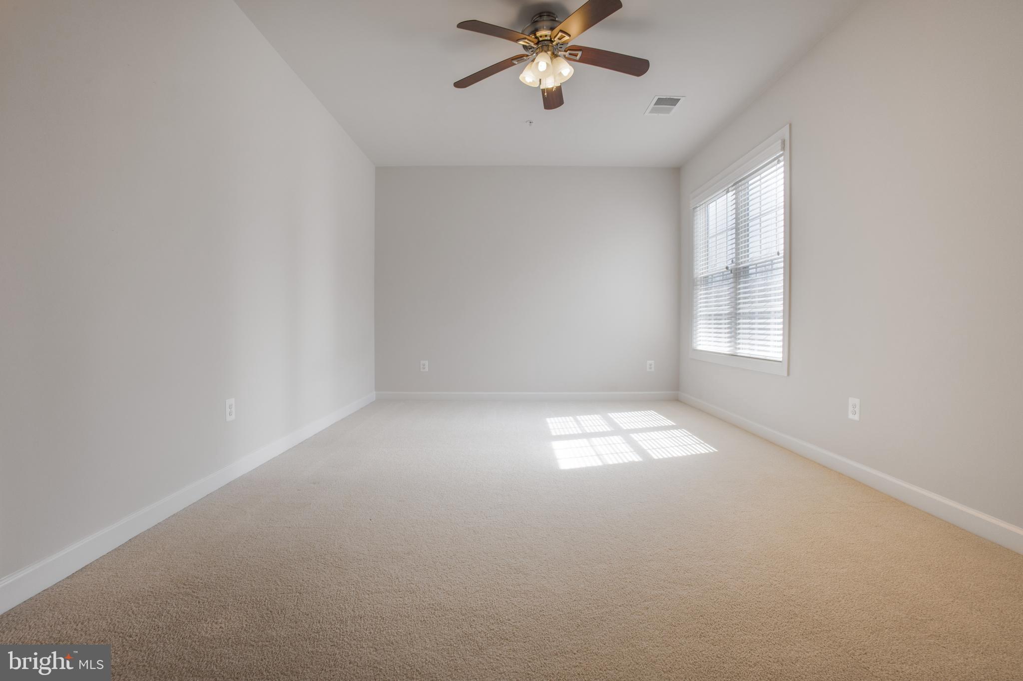 RIVERWOOD - Residential