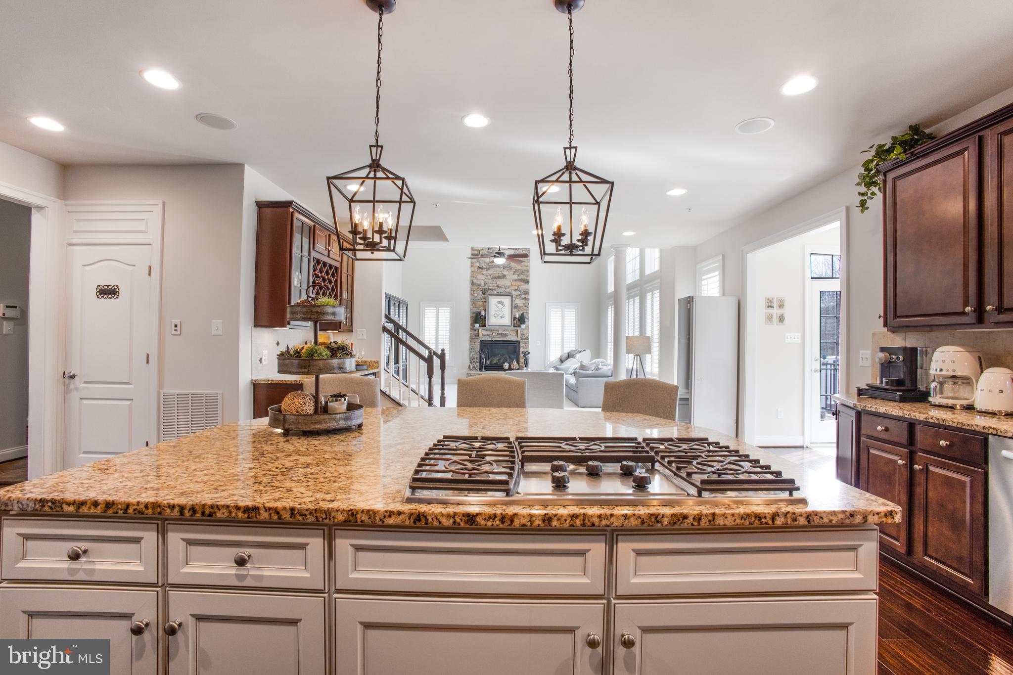 RIVERWOOD - Residential