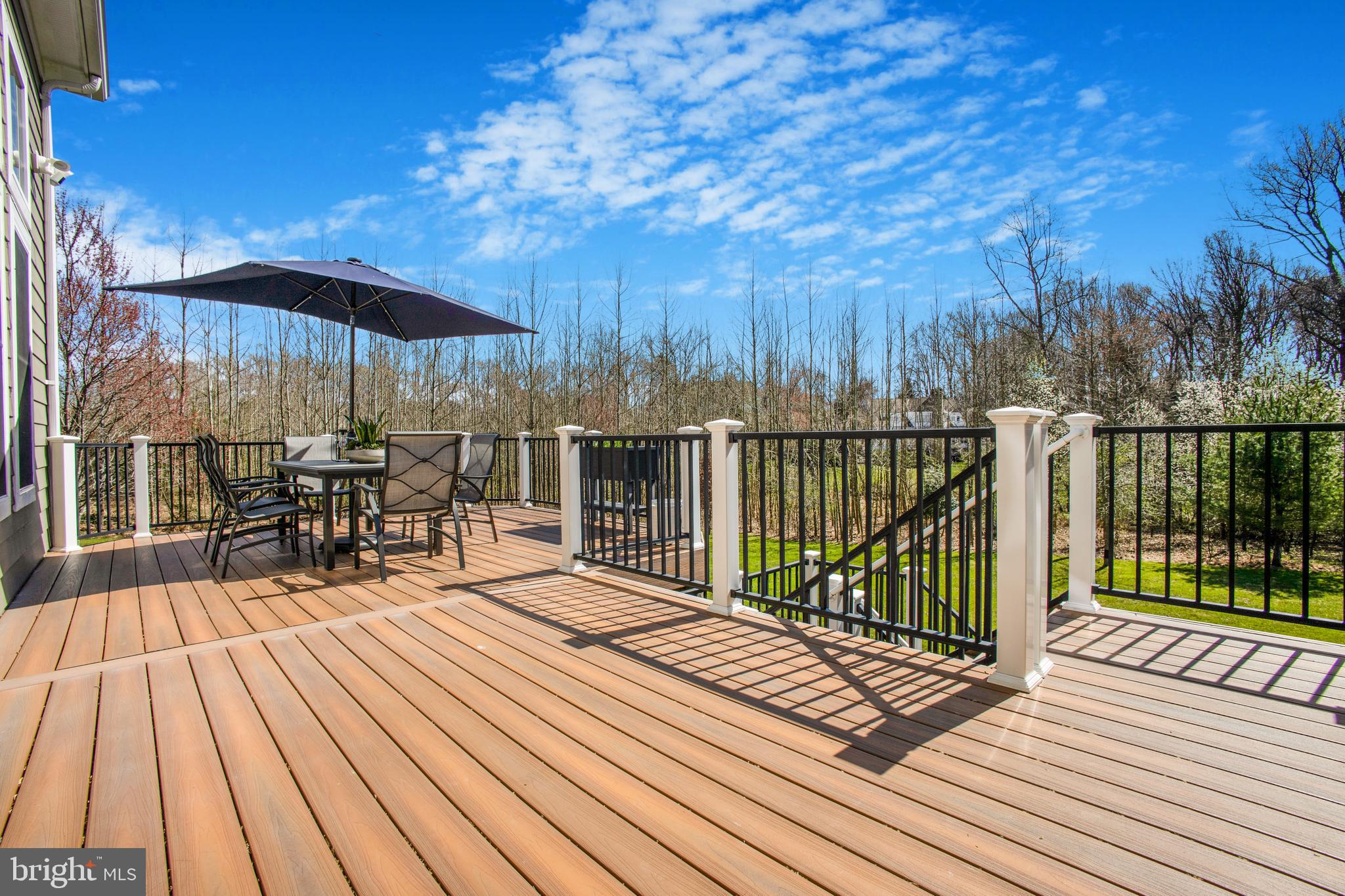 RIVERWOOD - Residential