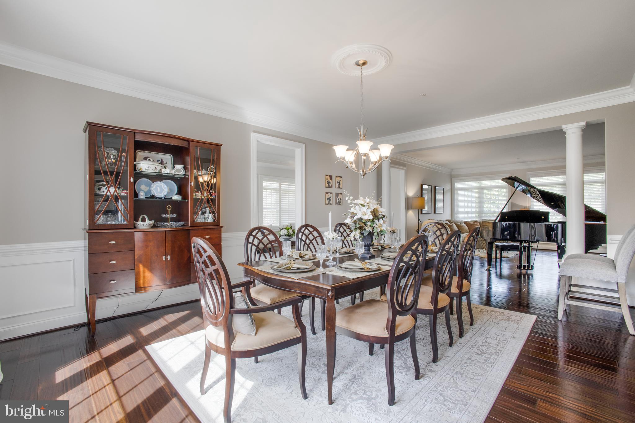 RIVERWOOD - Residential