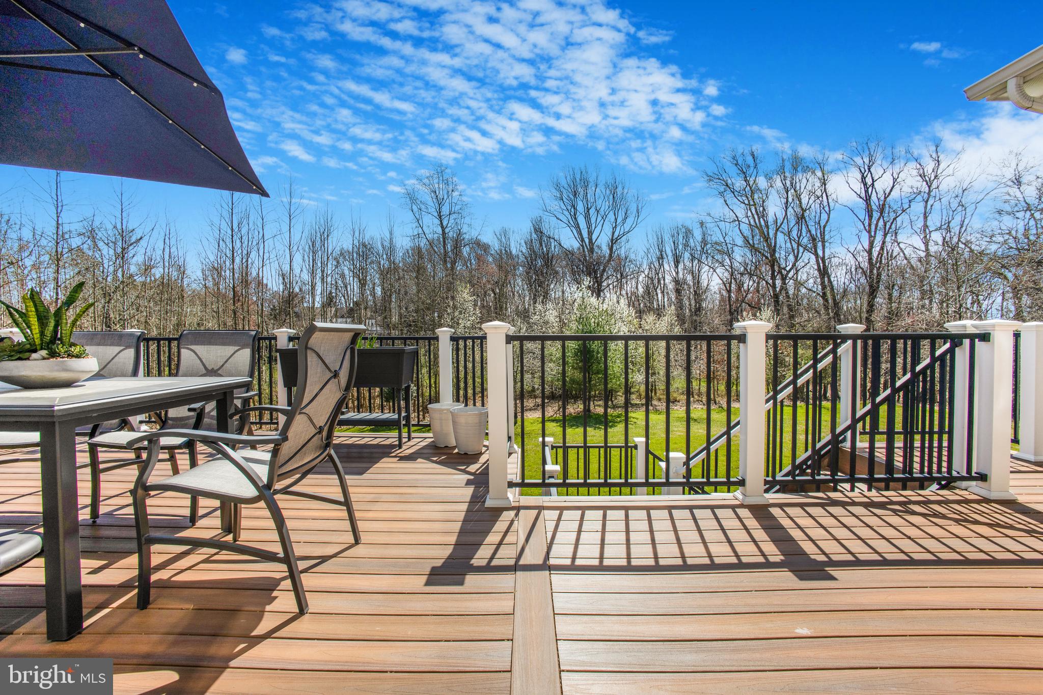 RIVERWOOD - Residential