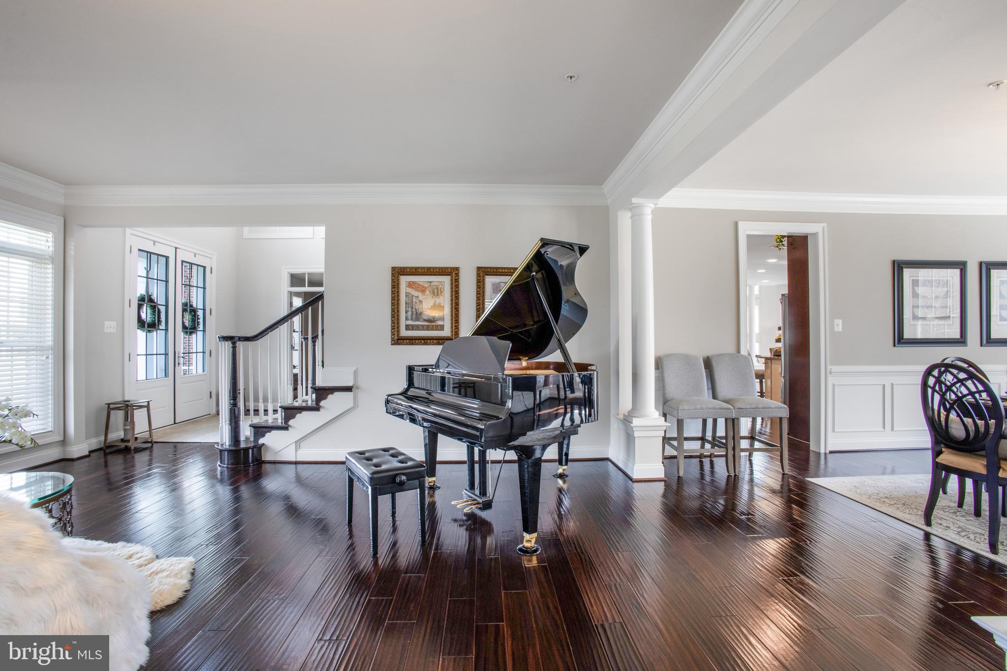 RIVERWOOD - Residential