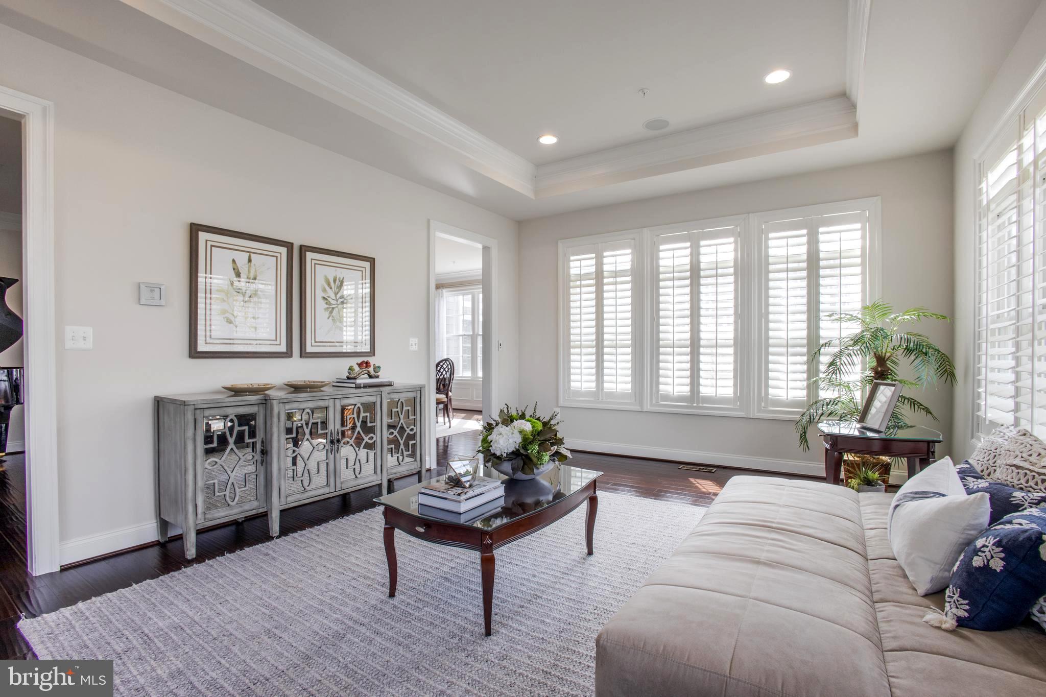 RIVERWOOD - Residential