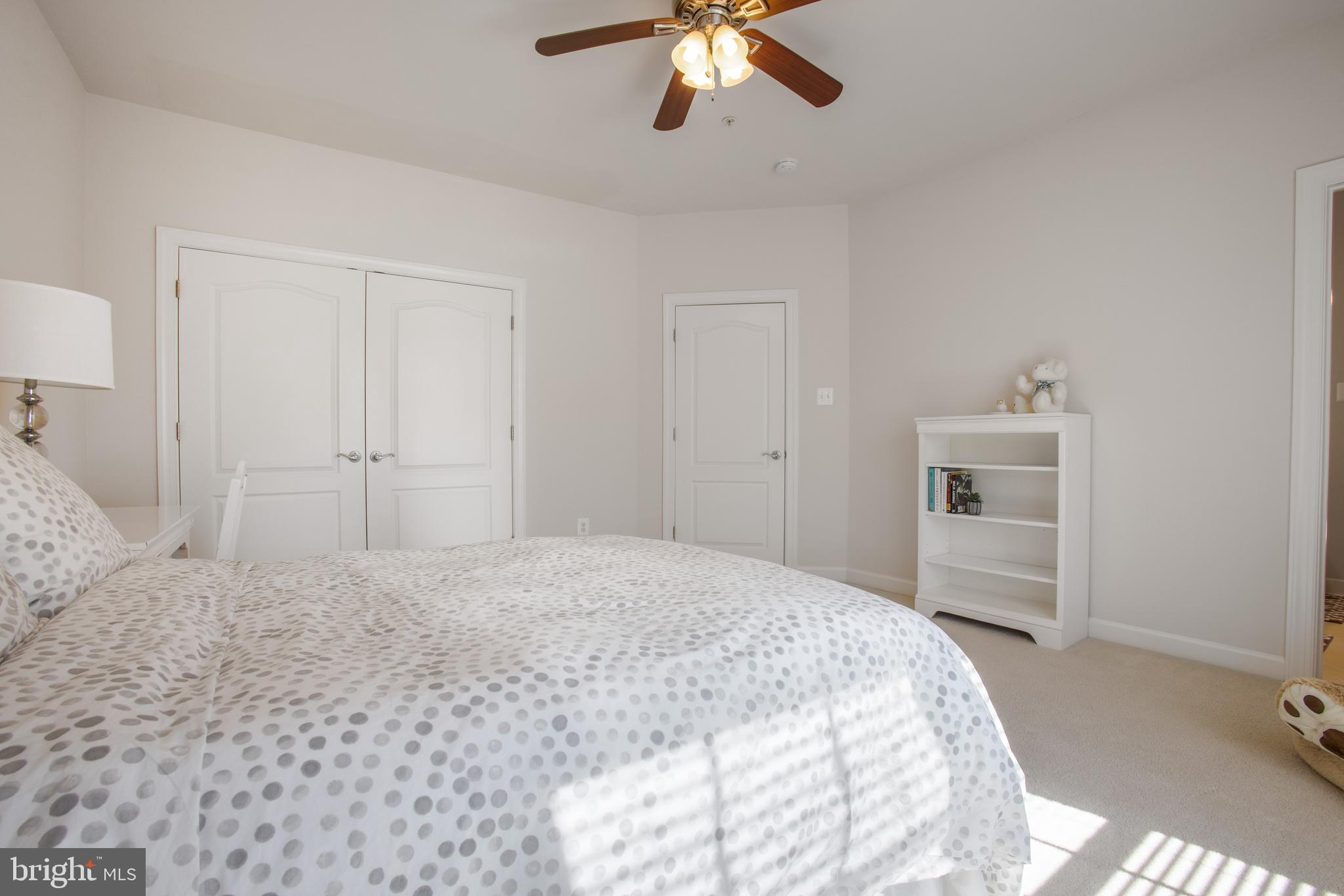 RIVERWOOD - Residential