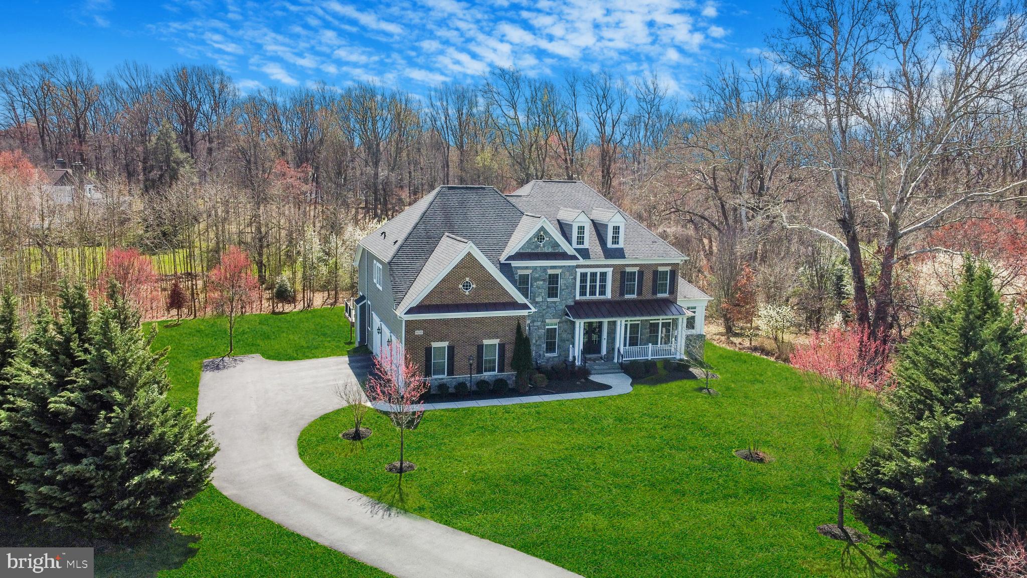 RIVERWOOD - Residential