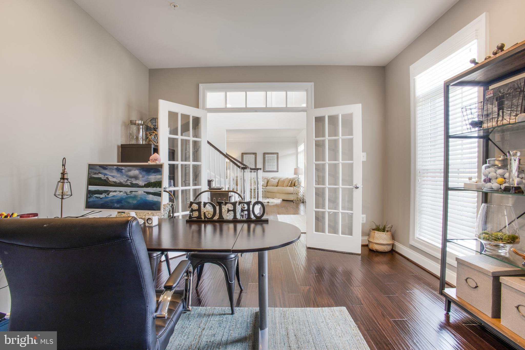 RIVERWOOD - Residential