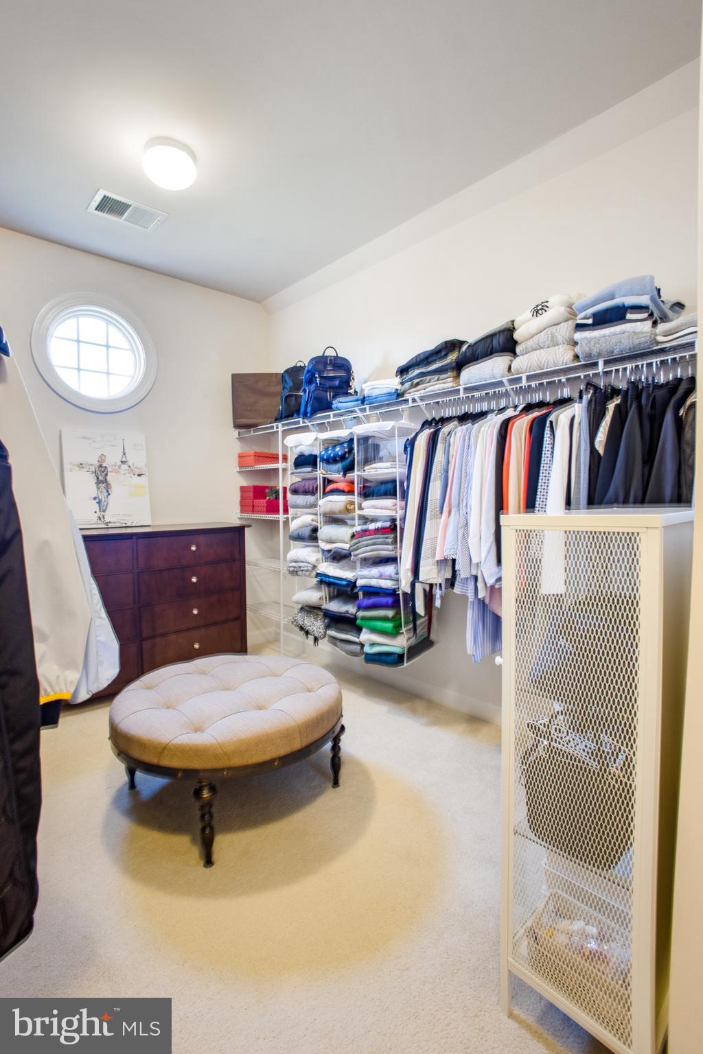 RIVERWOOD - Residential