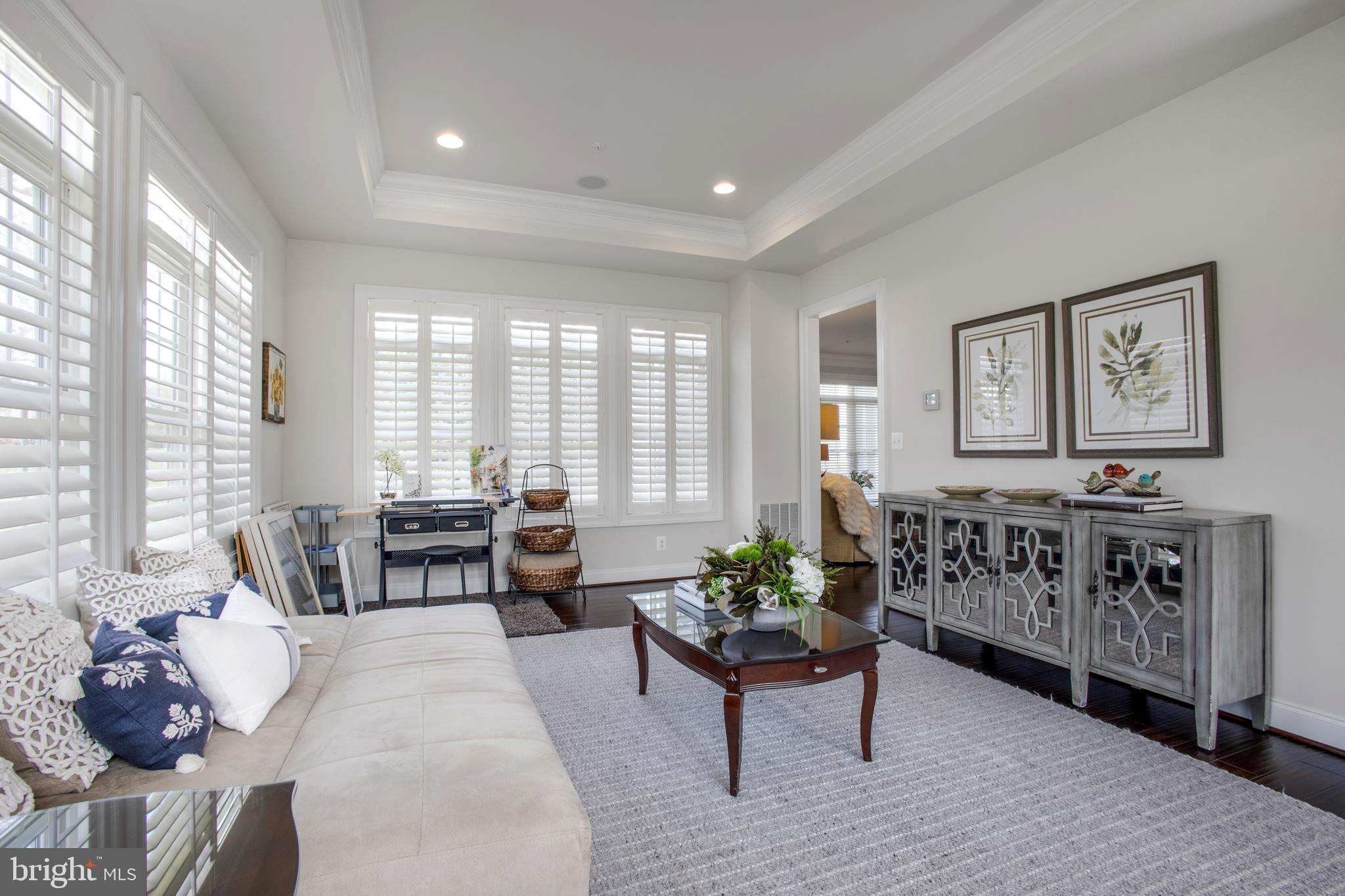 RIVERWOOD - Residential