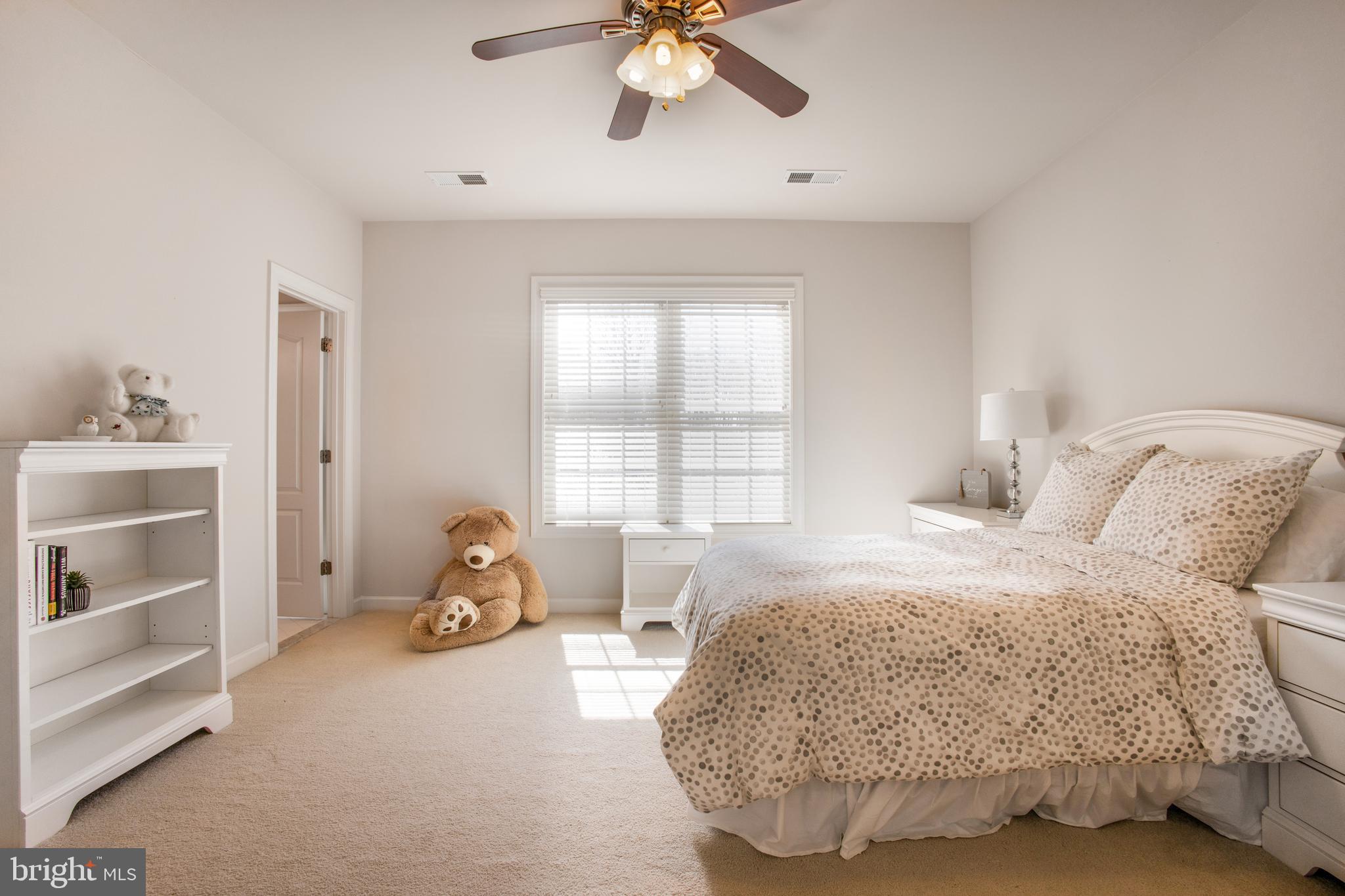 RIVERWOOD - Residential