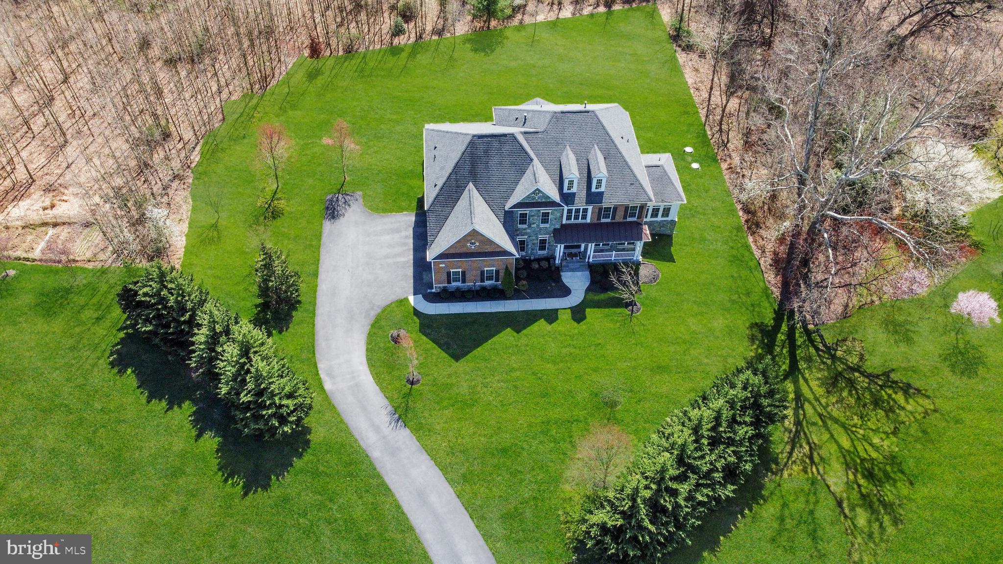 RIVERWOOD - Residential