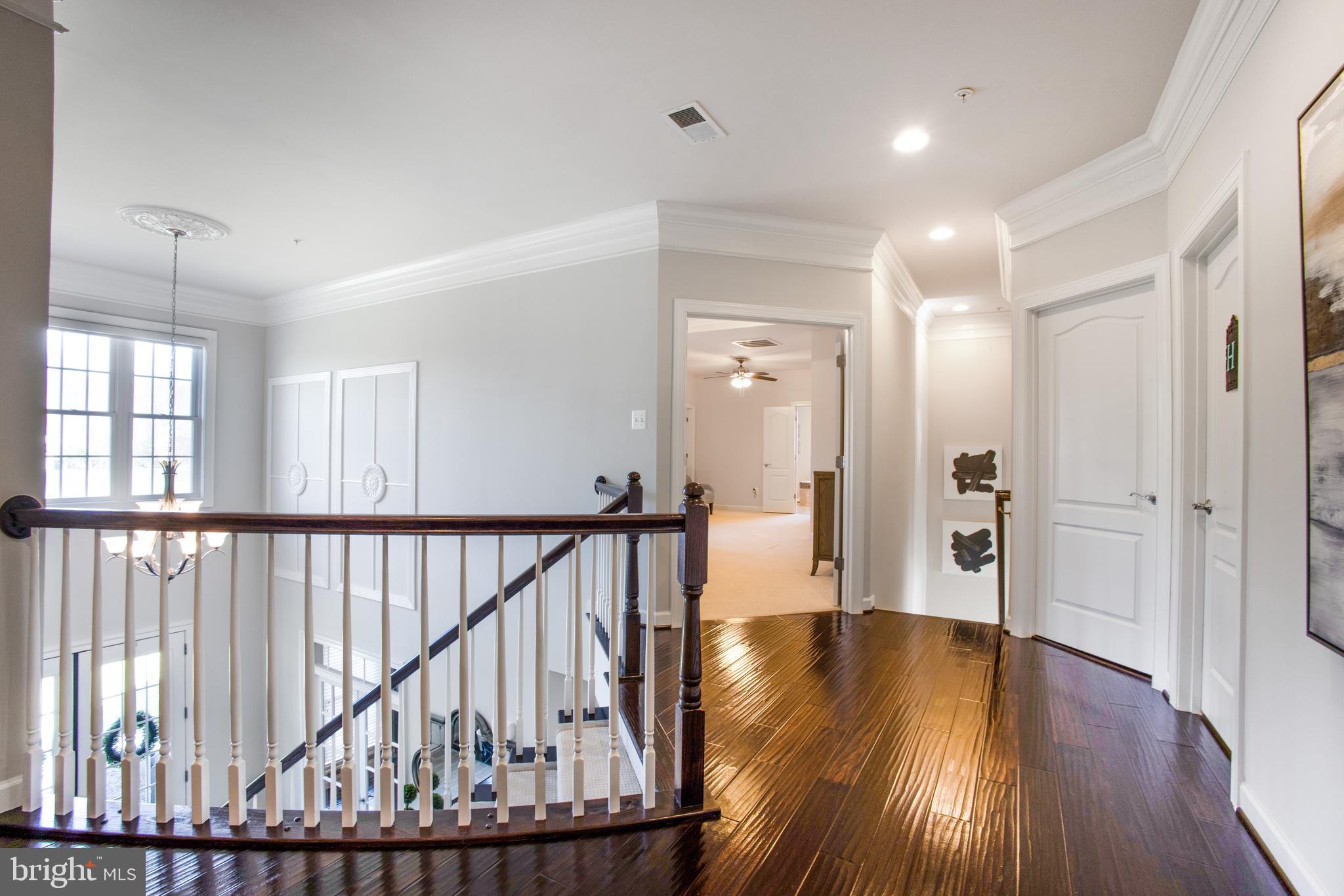 RIVERWOOD - Residential