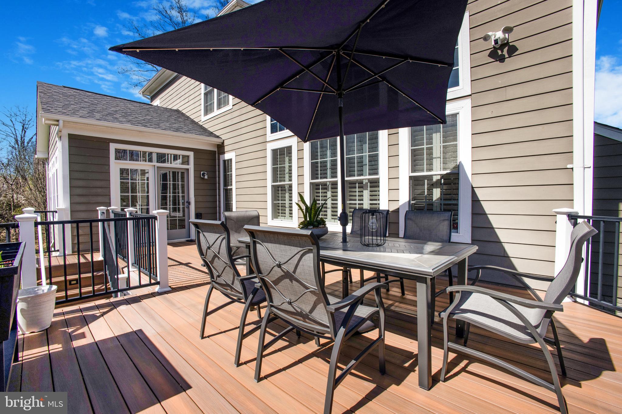 RIVERWOOD - Residential