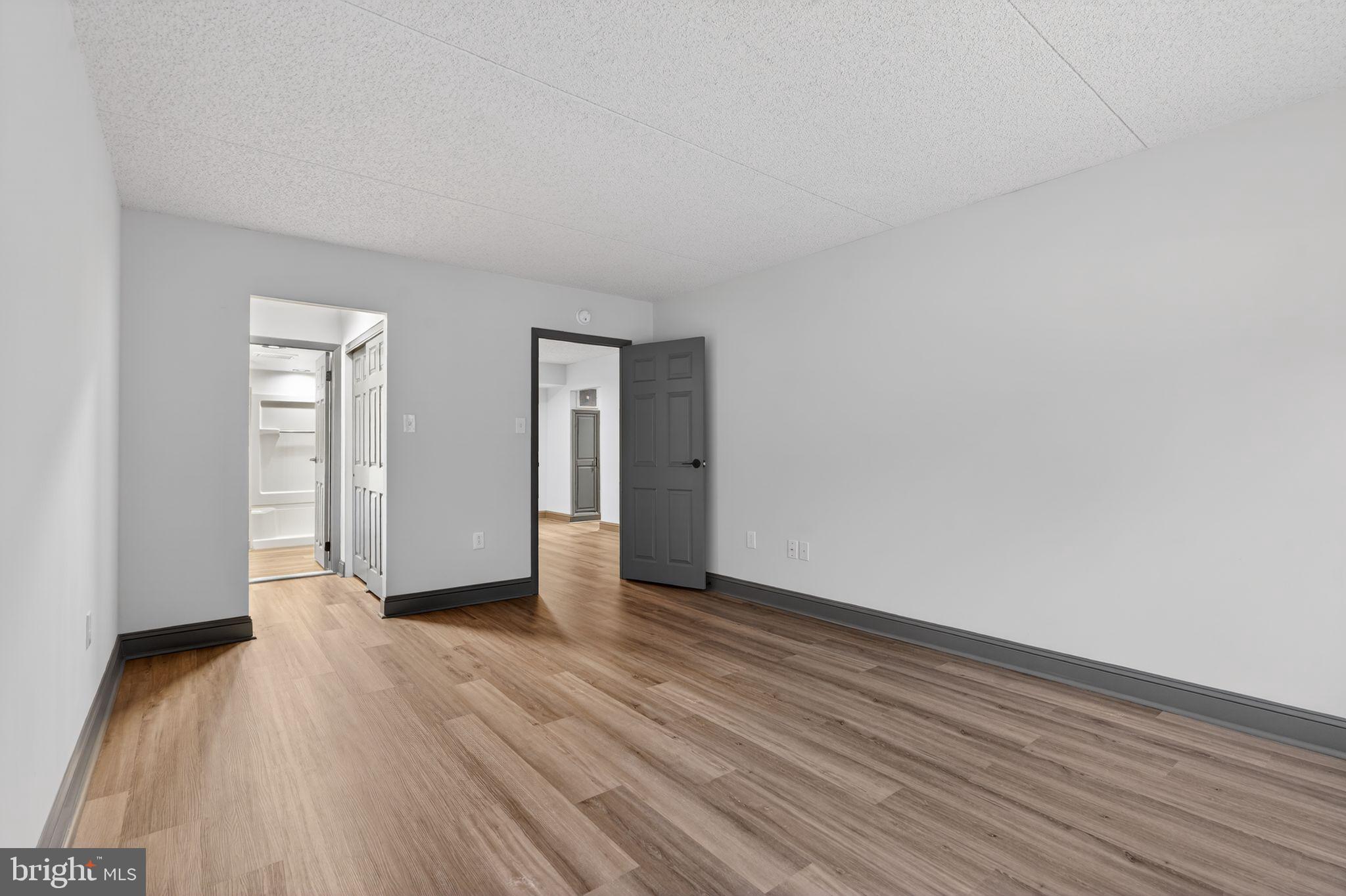 CRUM CREEK VALLEY - Residential