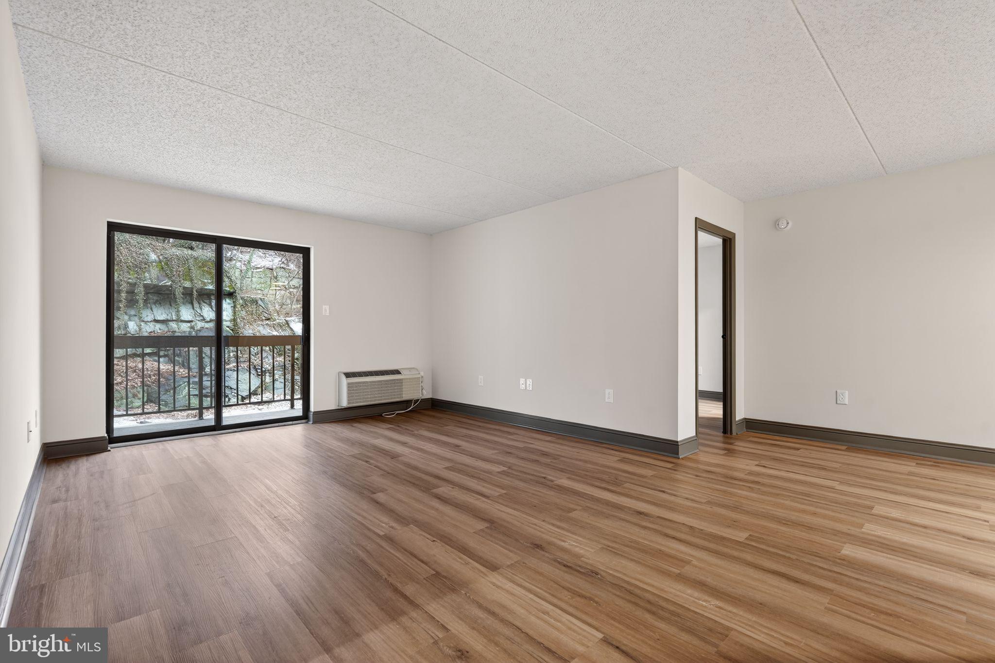 CRUM CREEK VALLEY - Residential