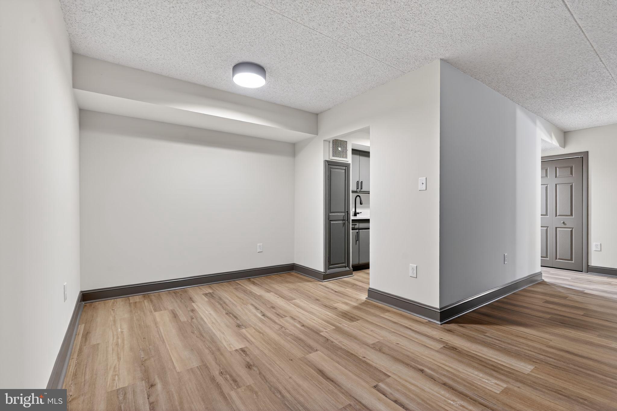 CRUM CREEK VALLEY - Residential