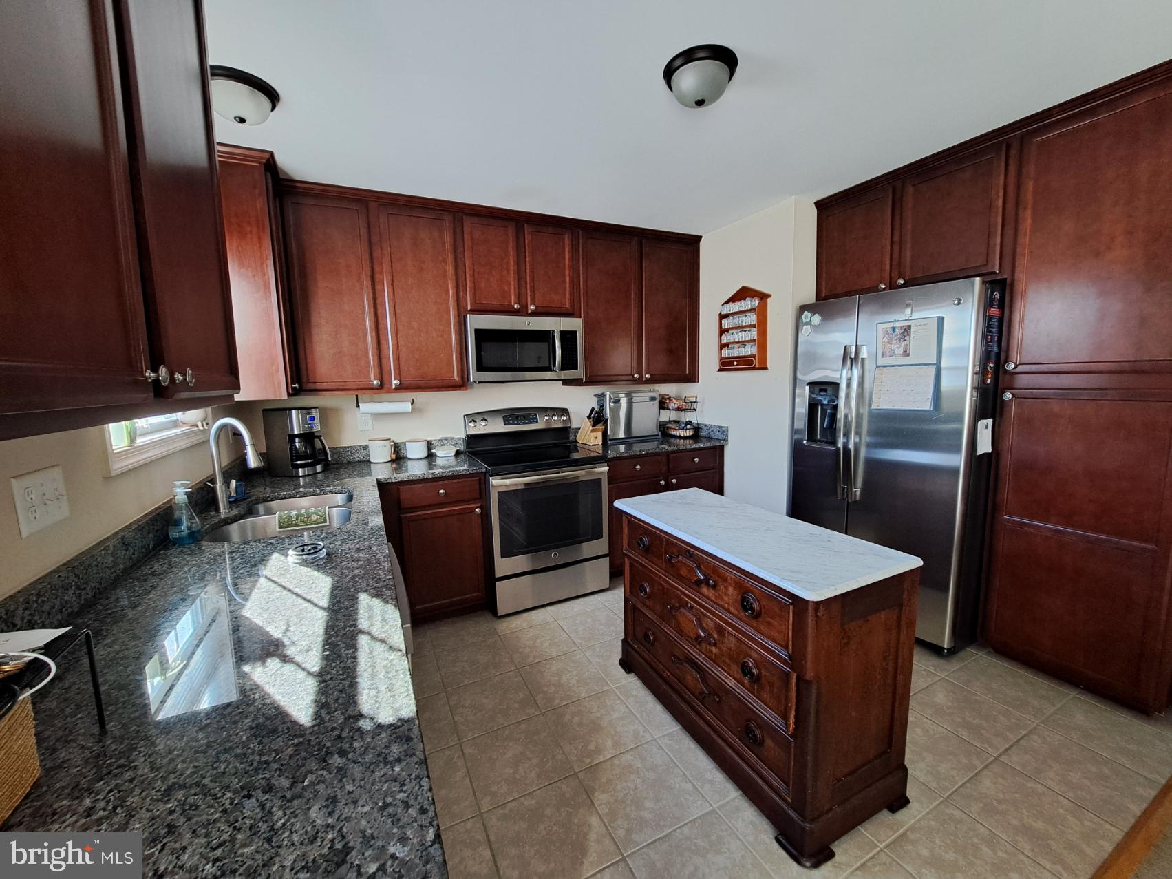 INWOOD VILLAGE - Residential