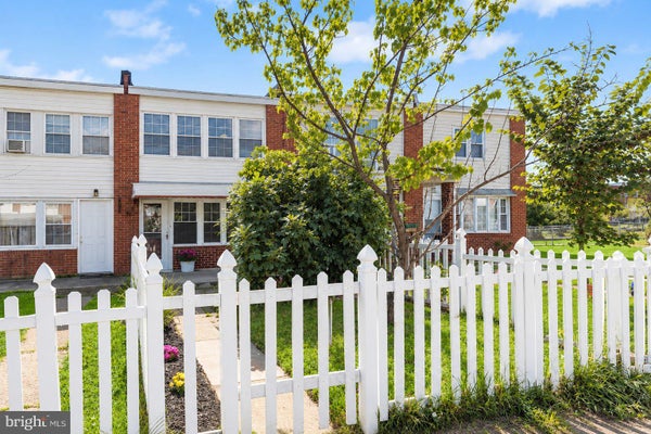 7905 EASTDALE RD, BALTIMORE, MD 21224 - Image c3cd1b717bd1fb2759948dc2d253adb6/3103755475
