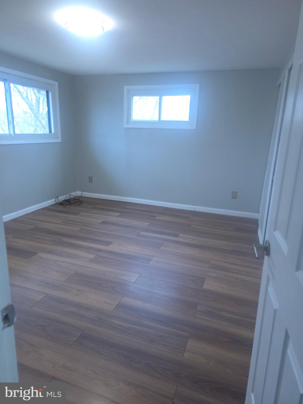 KENT VILLAGE - Residential