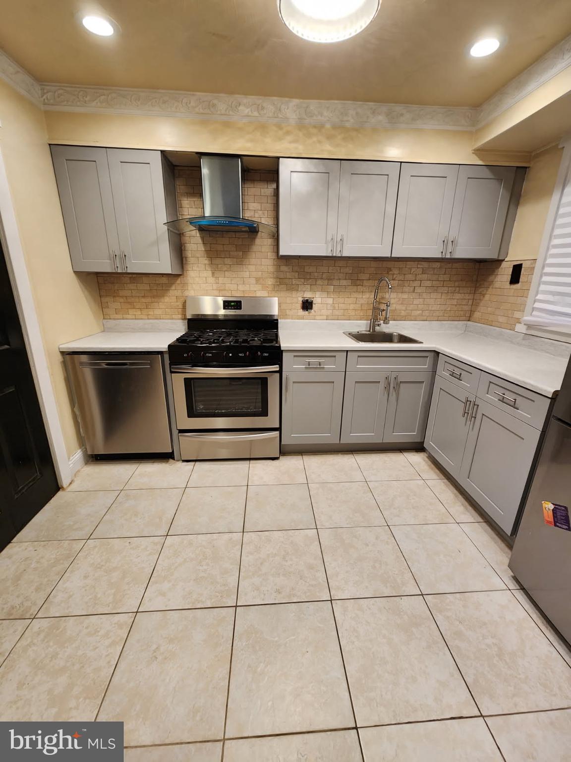 6810 FLAGSTAFF STREET