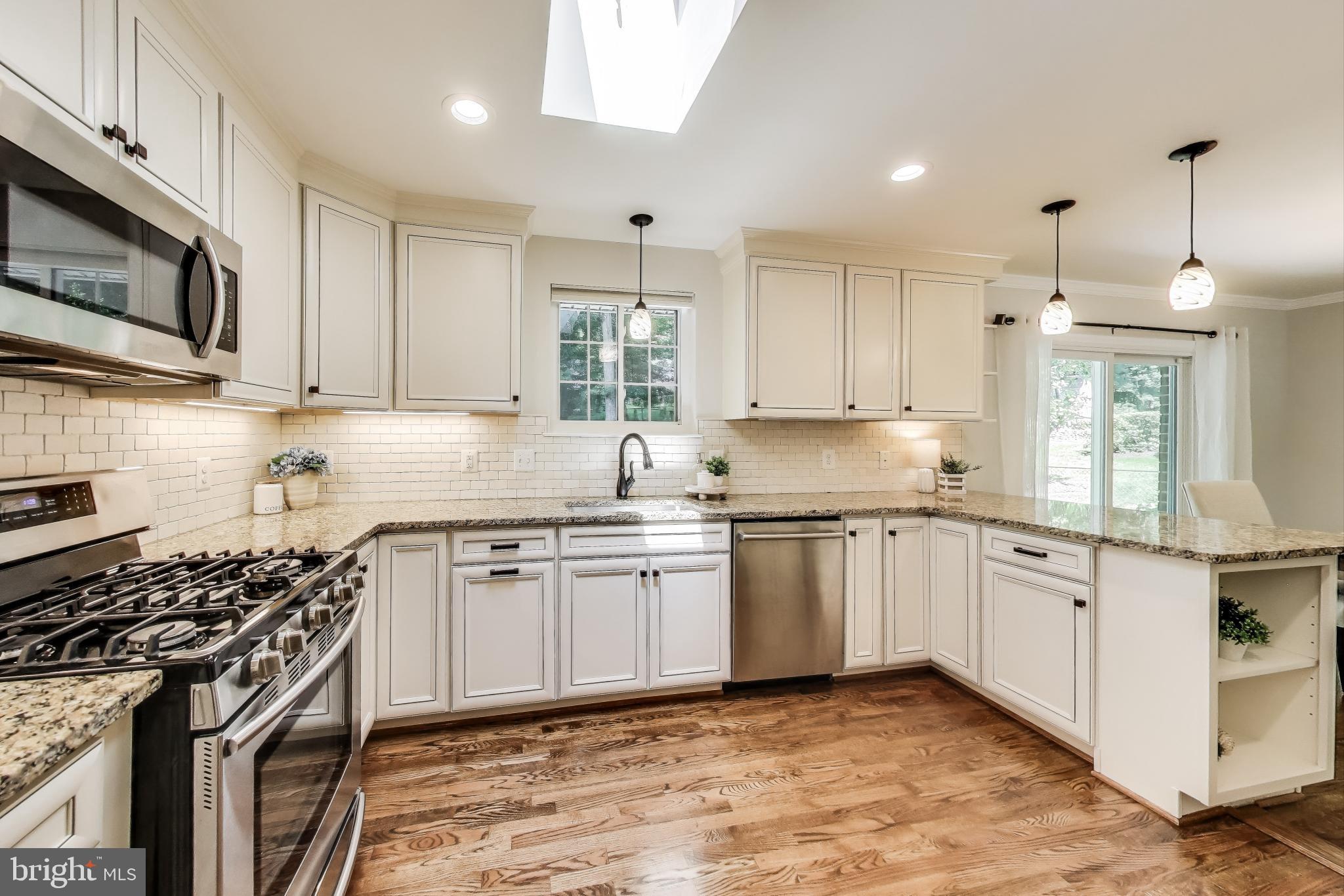 5208 GAINSBOROUGH DRIVE
