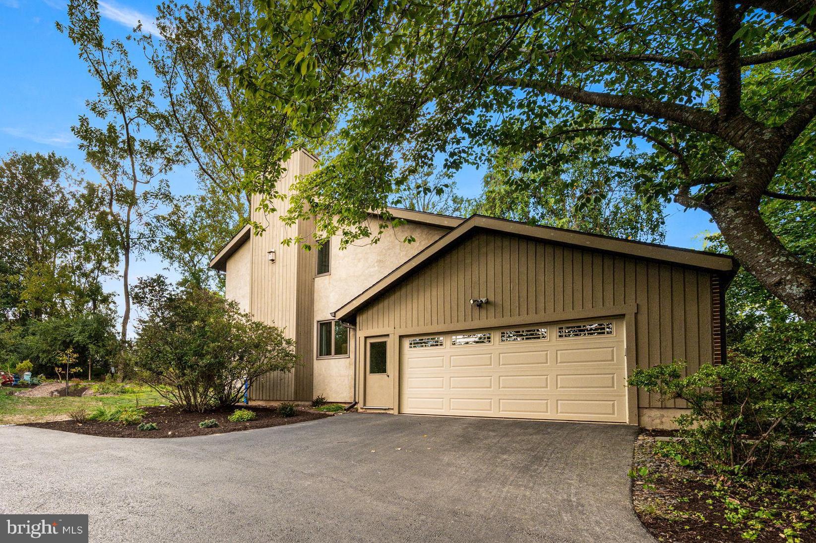 641 THORNCROFT DRIVE
