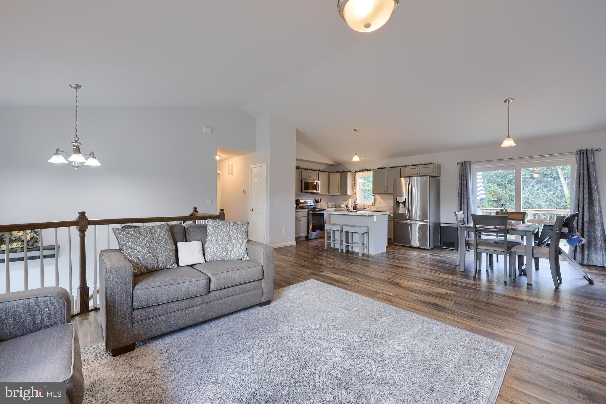 6 SWANSEA DRIVE