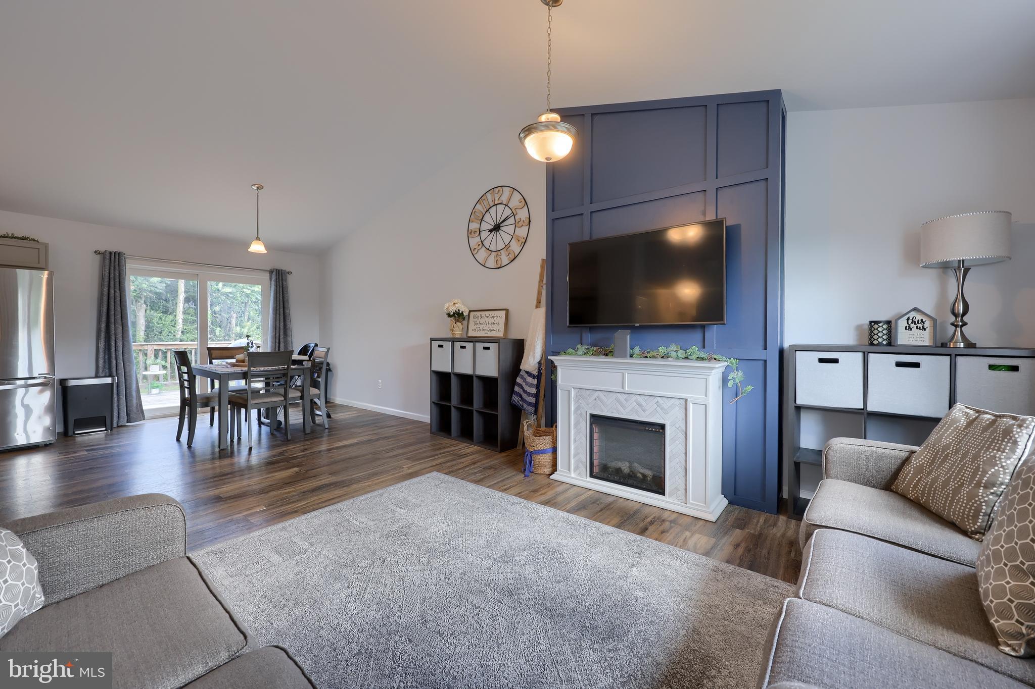 6 SWANSEA DRIVE