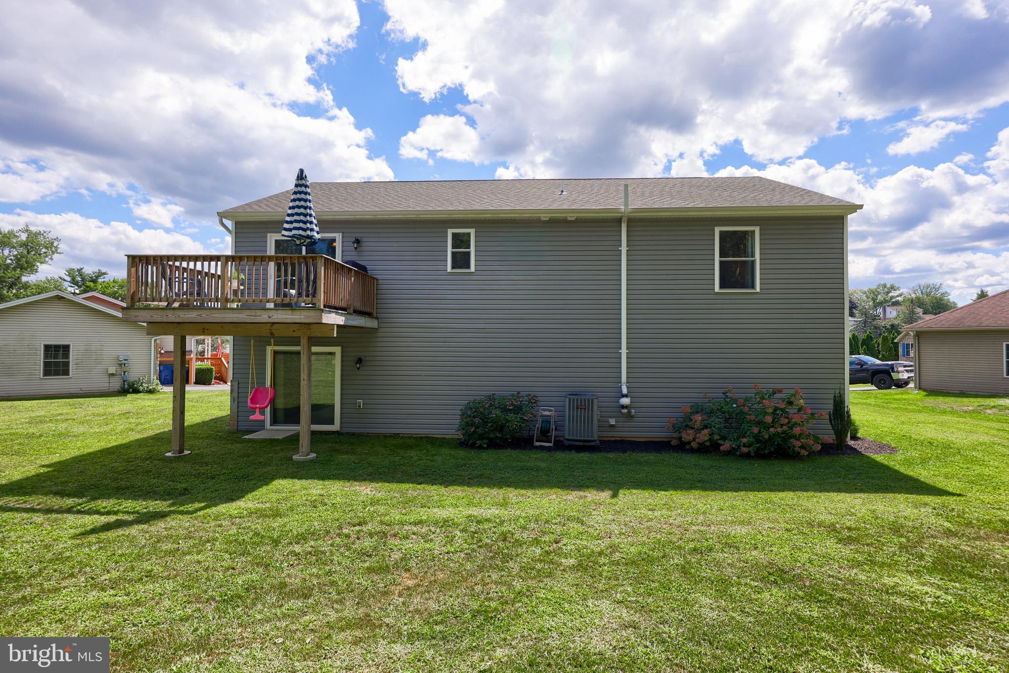 6 SWANSEA DRIVE