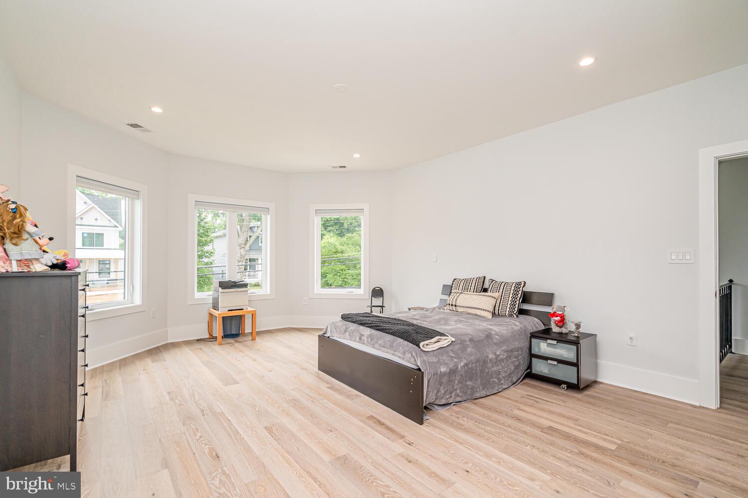 PIMMIT HILLS - Residential