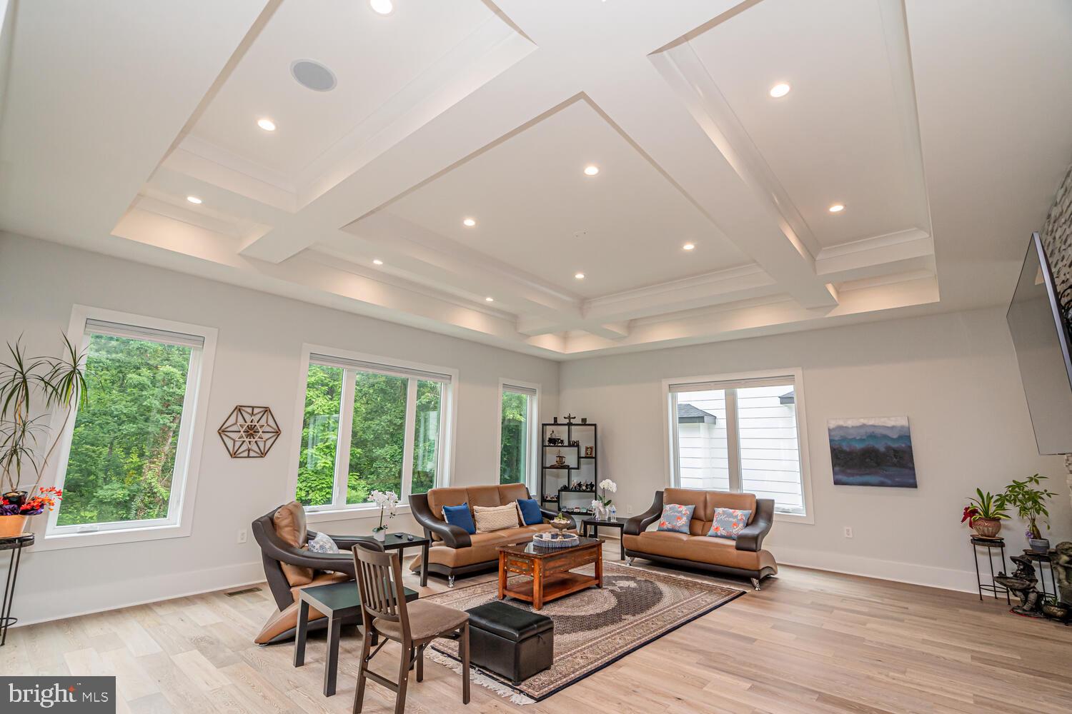 PIMMIT HILLS - Residential